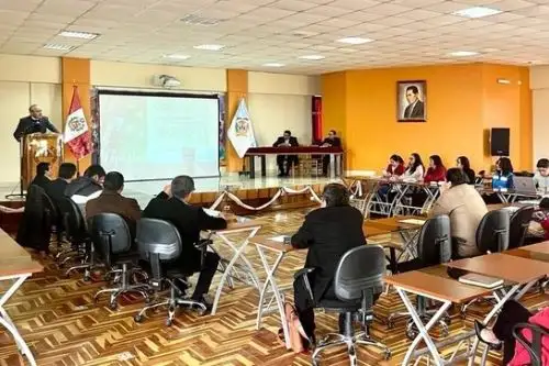 El presidente del CNE, Luis Lescano, clausuró en Puno los diálogos por la sostenibilidad ambiental. Foto: CNE/Difusión.