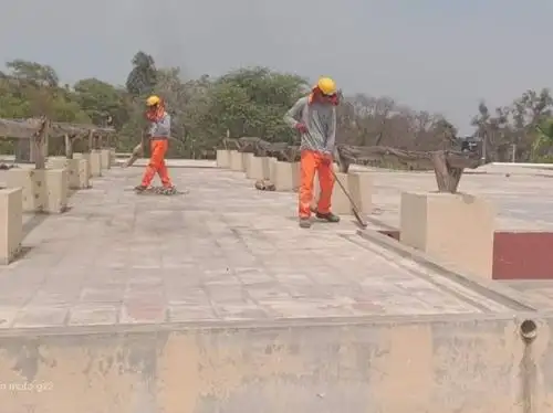 La impermeabilización del techo del museo de sitio Huaca Rajada Sipán, ubicado en Lambayeque, forma parte de las acciones de prevención que se realizan en dicho recinto cultural ante el inminente Fenómeno El Niño. ANDINA/Difusión