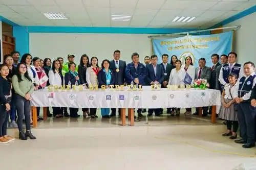 La ceremonia de juramentación de los integrantes del CDS se efectuó en el auditorio de la municipalidad distrital de Cochamarca, región Huánuco. Foto: ANDINA/Minsa