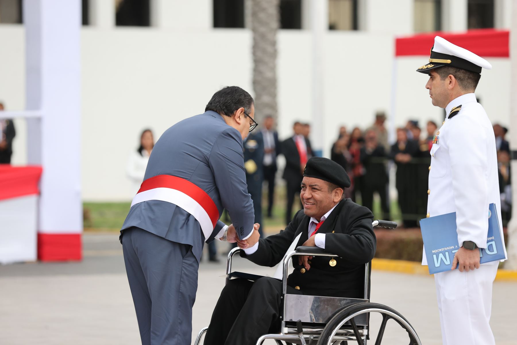 Presidente del Consejo de Ministros, Alberto Otárola en ceremonia por el Día del Veterano. ANDINA/Difusión