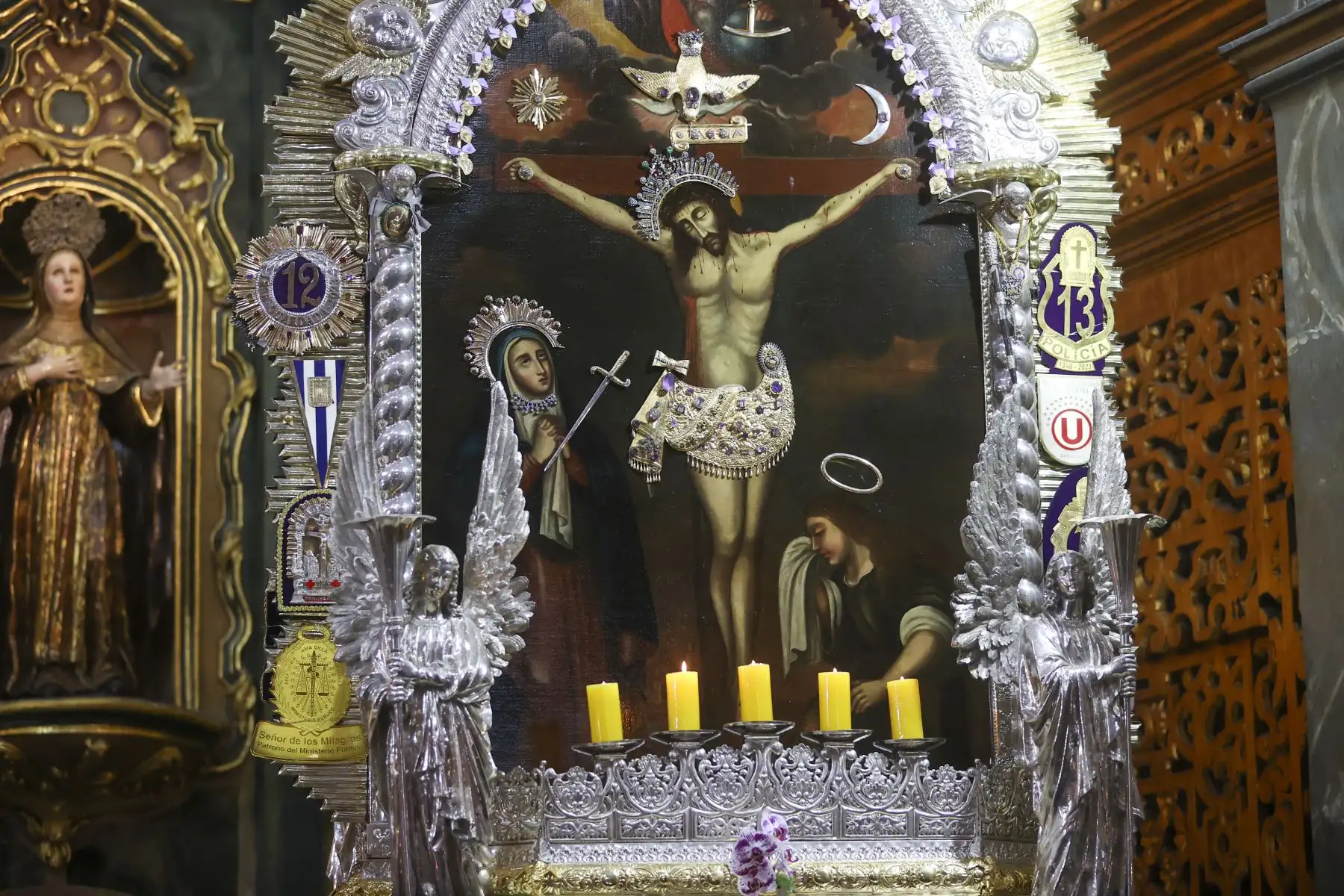 Este sábado 28 de octubre, el Señor de los Milagros saldrá en su cuarta procesión. El recorrido iniciará a las 6:00 de la mañana desde la iglesia de las Nazarenas.

Foto: ANDINA/Juan Carlos Guzmán Negrini