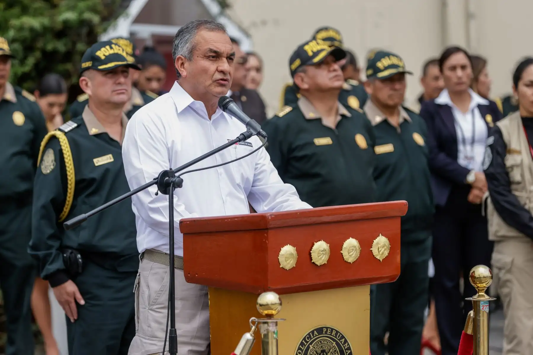 Presidenta de la república, Dina Boluarte, participa en la ceremonia de entrega de 150 camionetas a la Policía Nacional del Perú. Foto: ANDINA/Prensa Presidencia