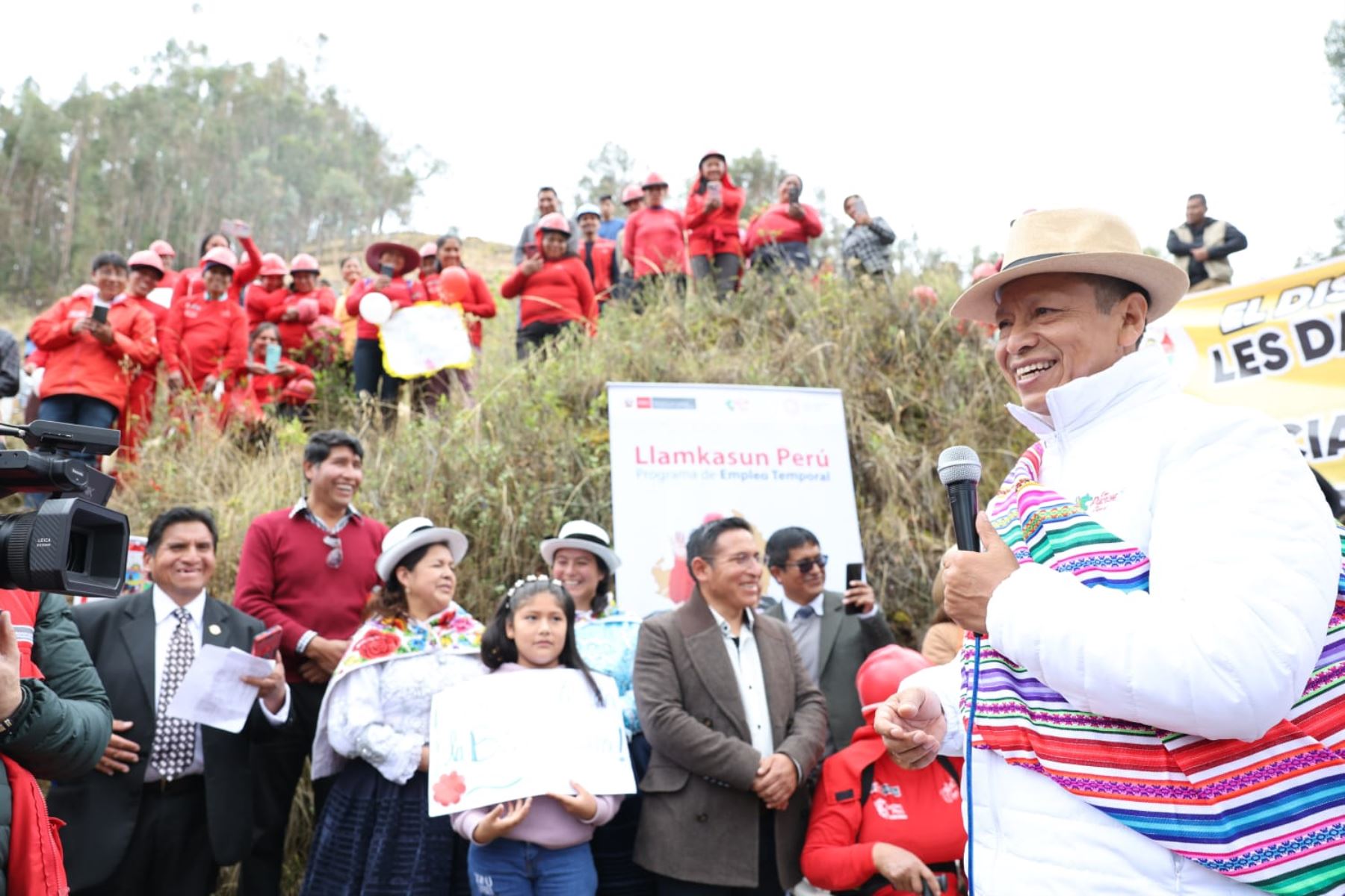 El ministro Daniel Maurate (MTPE) lideró actividades con alcaldes y la comunidad en la región Junín. Foto; MTPE/Difusión.
