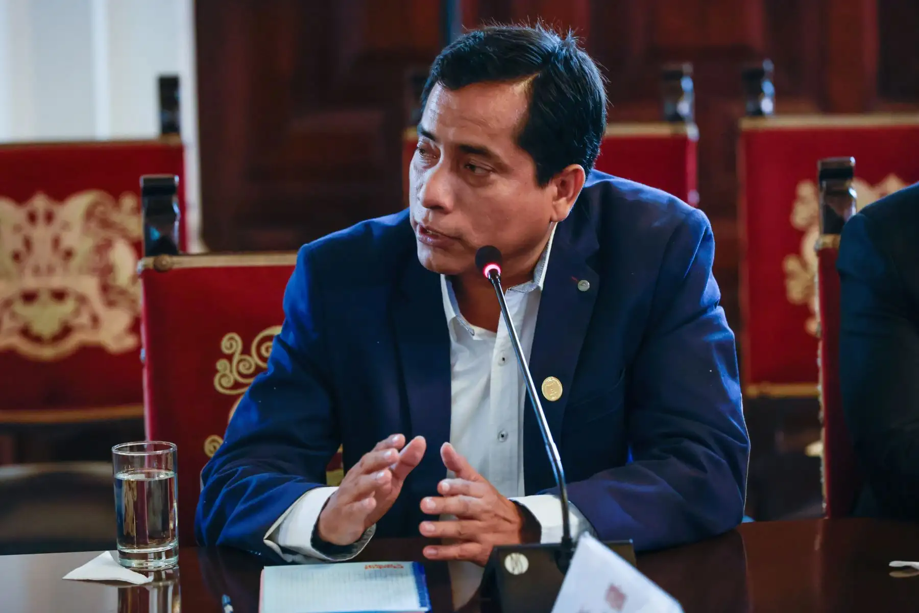 Presidenta de la república, Dina Boluarte, sostuvo una reunión de trabajo con el gobernador regional de Piura, Luis Neyra, y alcaldes de dicha jurisdicción, para analizar los avances de las labores de prevención ante la llegada del fenómeno El Niño. Foto: ANDINA/Prensa Presidencia