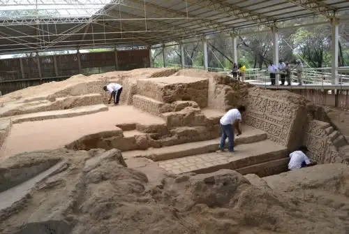 El Ministerio de Cultura inició la ejecución de la etapa 2023 del proyecto de inversión pública, “Recuperación de Huaca Los Gavilanes, Huaca Las Abejas y Huaca Facho del Sector Suroeste del Complejo Arqueológico de Túcume”, que mejorará las condiciones de visita al Museo Túcume, ubicado en Lambayeque.