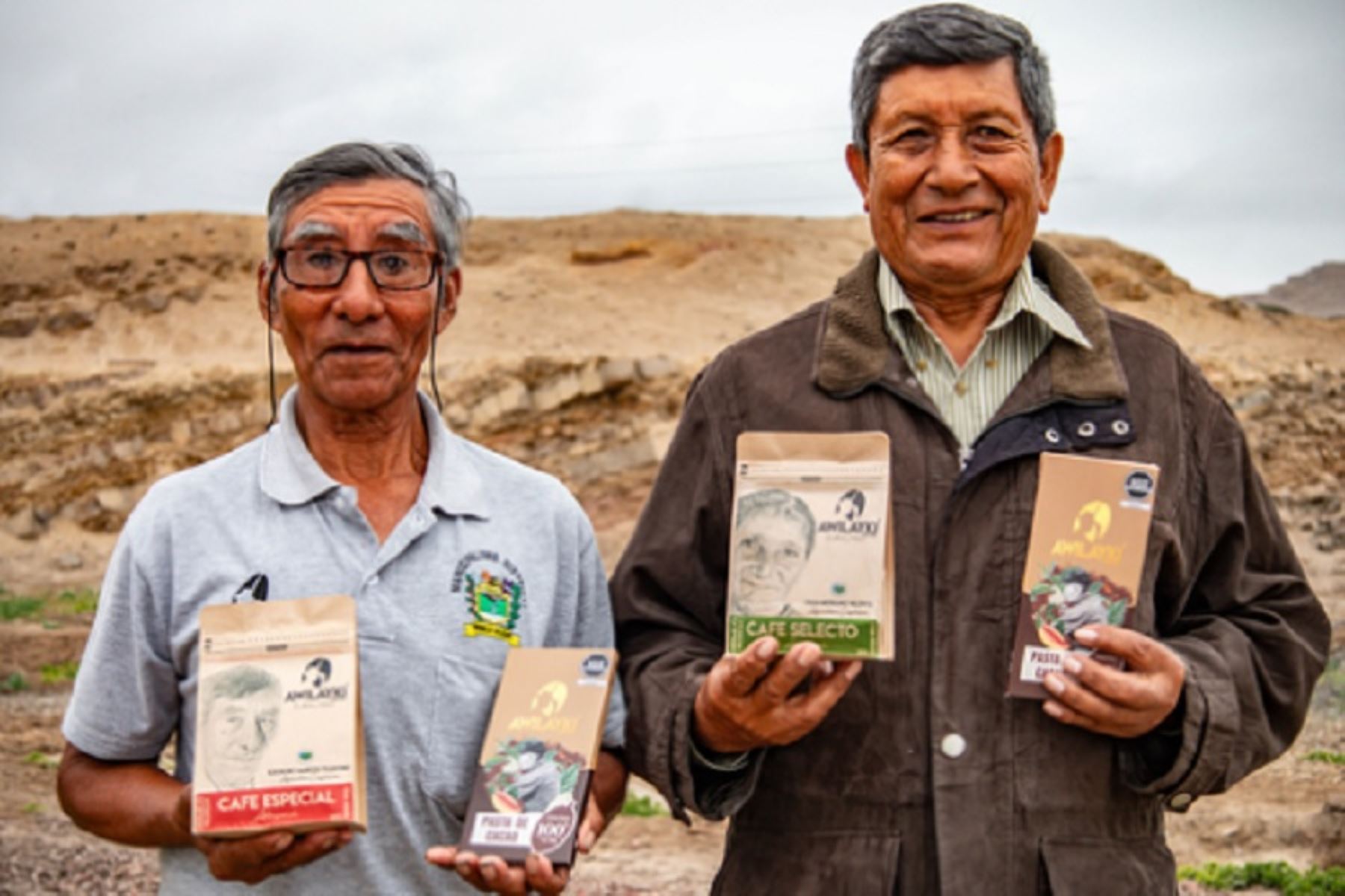 Eleodoro Marcos Tolentino y Daniel Vásquez Paco son creadores del proyecto “Awilayki Café el Abuelo Valdizano”, un emprendimiento social que mejora la calidad de vida de los usuarios y promueve el trato digno, comercio justo y la revaloración de los adultos mayores de la zona.