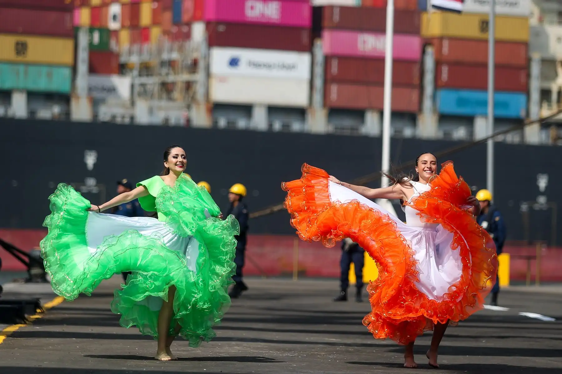 El buque ARC “Gloria”  de Colombia tiene como misión principal contribuir en la formación y entrenamiento de los alumnos de sus centros de formación naval de oficiales y suboficiales, visita el Perú del 29 de octubre al 1 de noviembre.
Foto: ANDINA/Ricardo Cuba