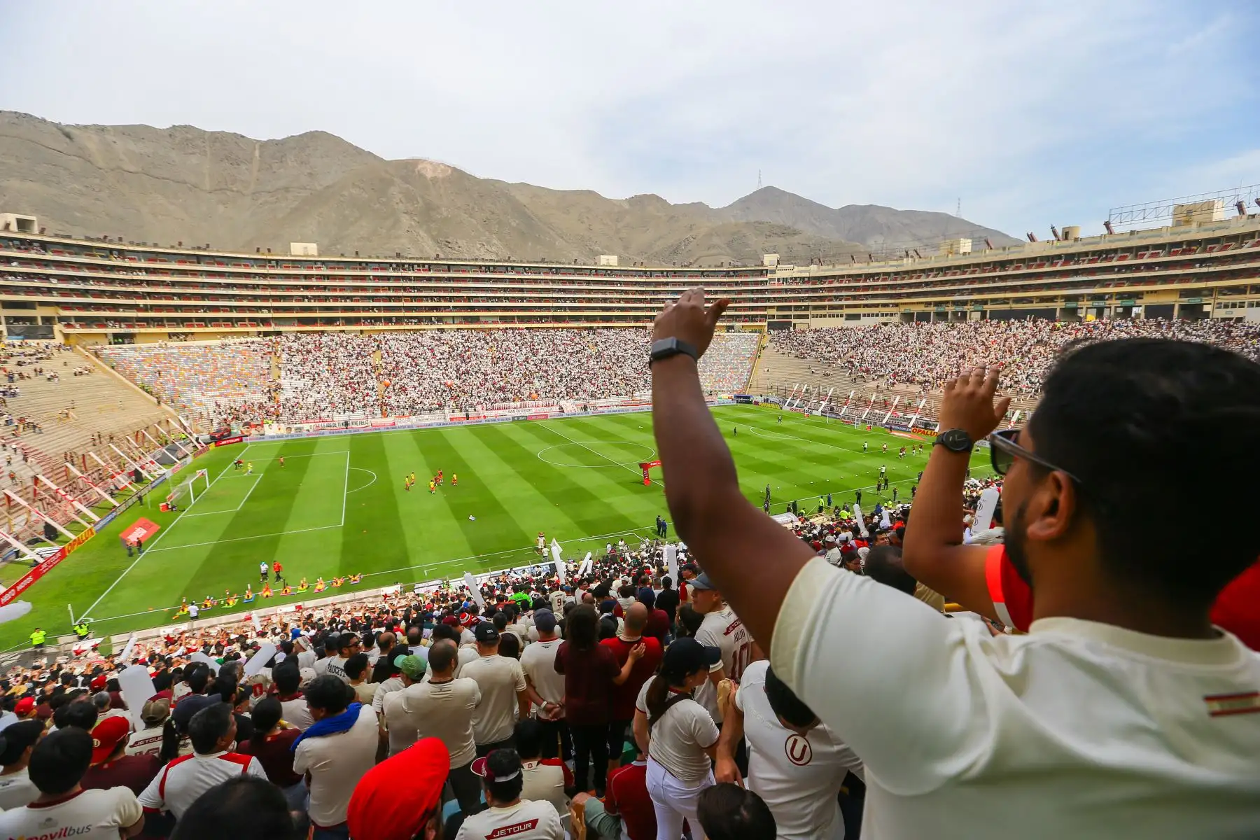 Universitario de Deportes, enfrenta al club Sport Huancayo  por la jornada 19 del Torneo Clausura 2023 de la Liga 1 en el estadio Monumental de Ate.
Foto: ANDINA/ Eddy Ramos