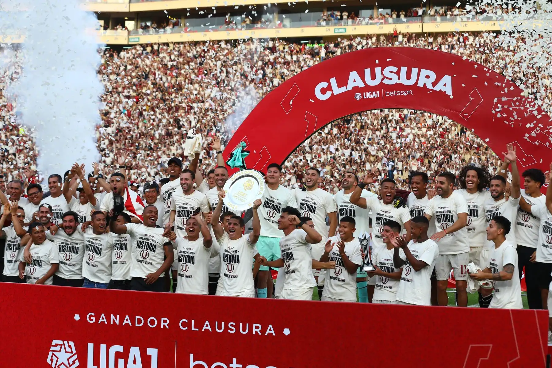 Universitario derrotó 2-0 a Sport Huancayo en el Monumental de Ate, por la jornada 19 del Torneo Clausura. Edison Flores y Horacio Calcaterra marcaron los goles en el partido. Foto: ANDINA/ Eddy Ramos