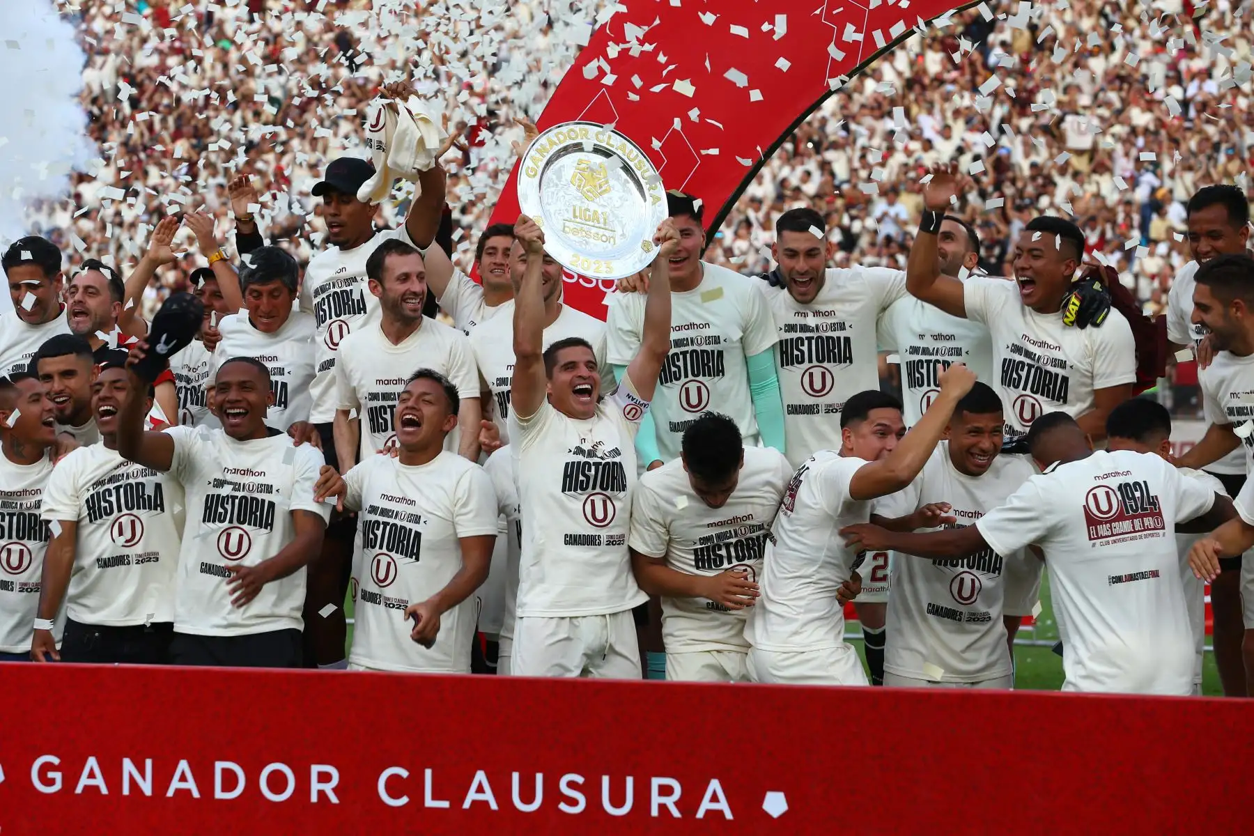 Universitario derrotó 2-0 a Sport Huancayo en el Monumental de Ate, por la jornada 19 del Torneo Clausura. Edison Flores y Horacio Calcaterra marcaron los goles en el partido. Foto: ANDINA/ Eddy Ramos