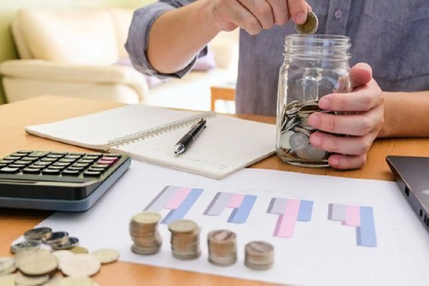 El ahorro es una práctica positiva para una buena salud financiera. Foto: ANDINA/Difusión.