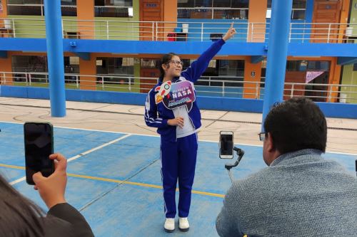 Sheccid Antuanet Orihuela Arias, de 15 años, representa al Cusco en el programa Ella es Astronauta, integrado por 12 niñas peruanas que viajarán al Centro Espacial Houston de la NASA.