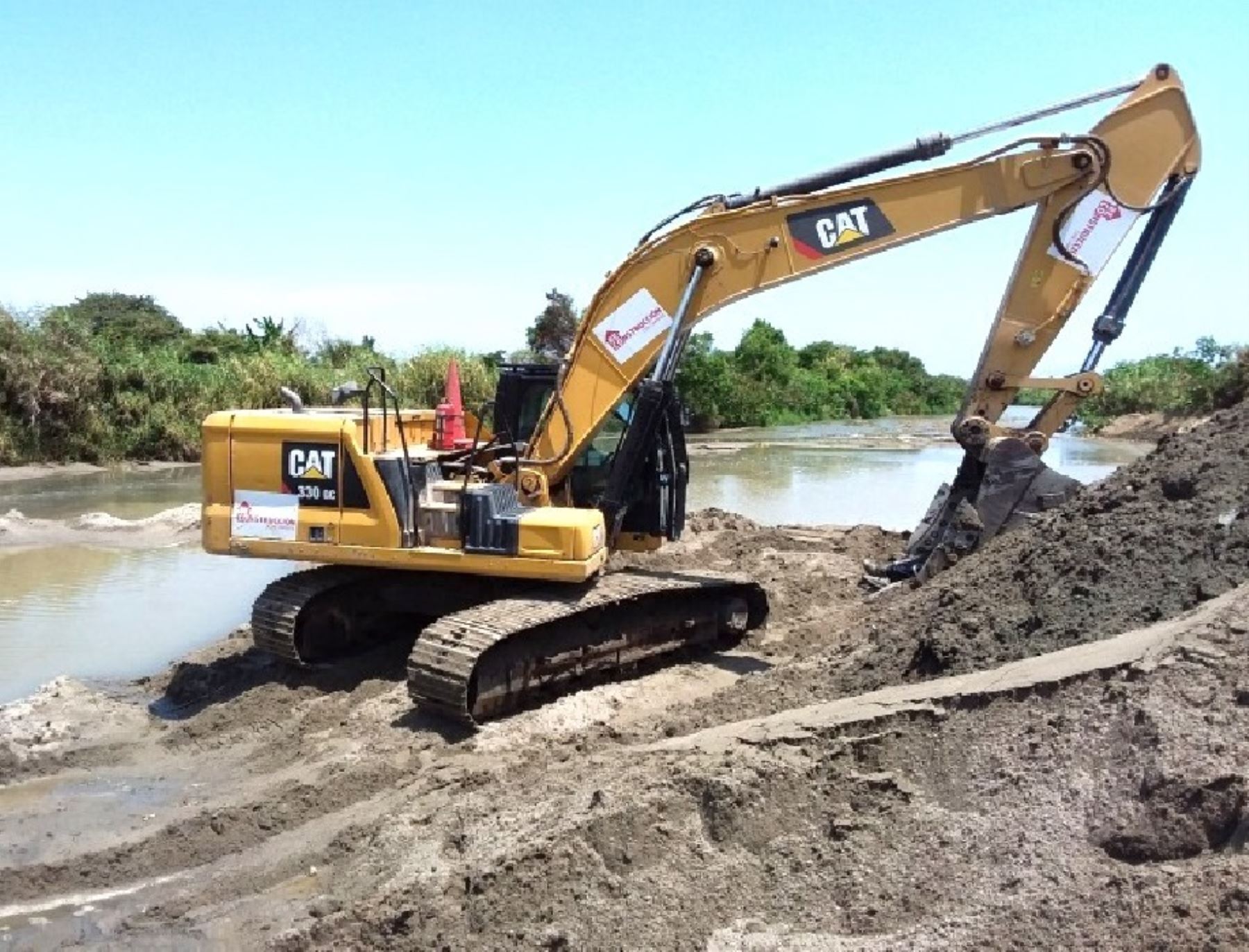 Culminaron los trabajos de limpieza y descolmatación en tres puntos críticos del río Lacramarca, en Áncash, como medida de prevención ante el Fenómeno El Niño. ANDINA/Difusión