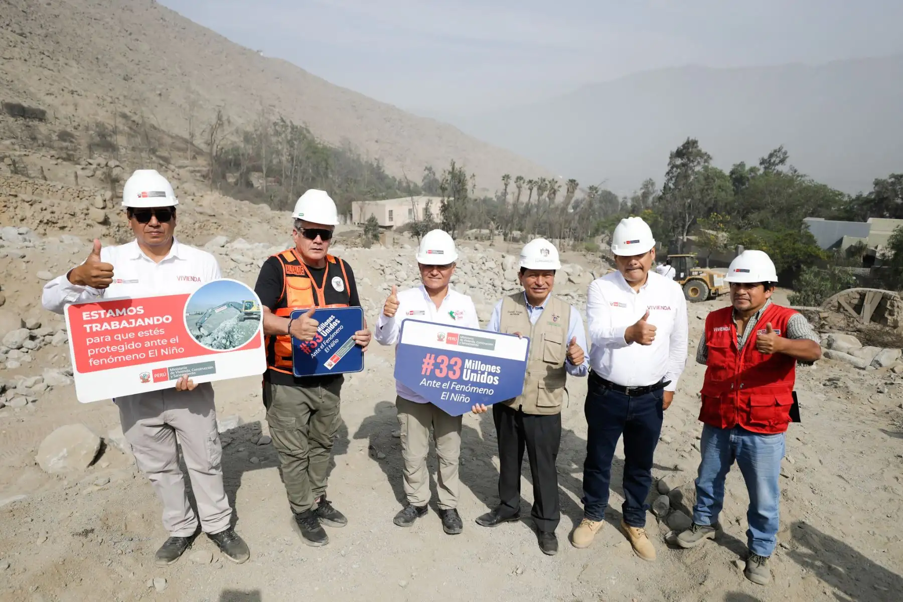 Ministerio de Vivienda inicia trabajos de limpieza y descolmatación en quebrada de Chaclacayo ante Fenómeno El Niño
Foto: Ministerio de Vivienda