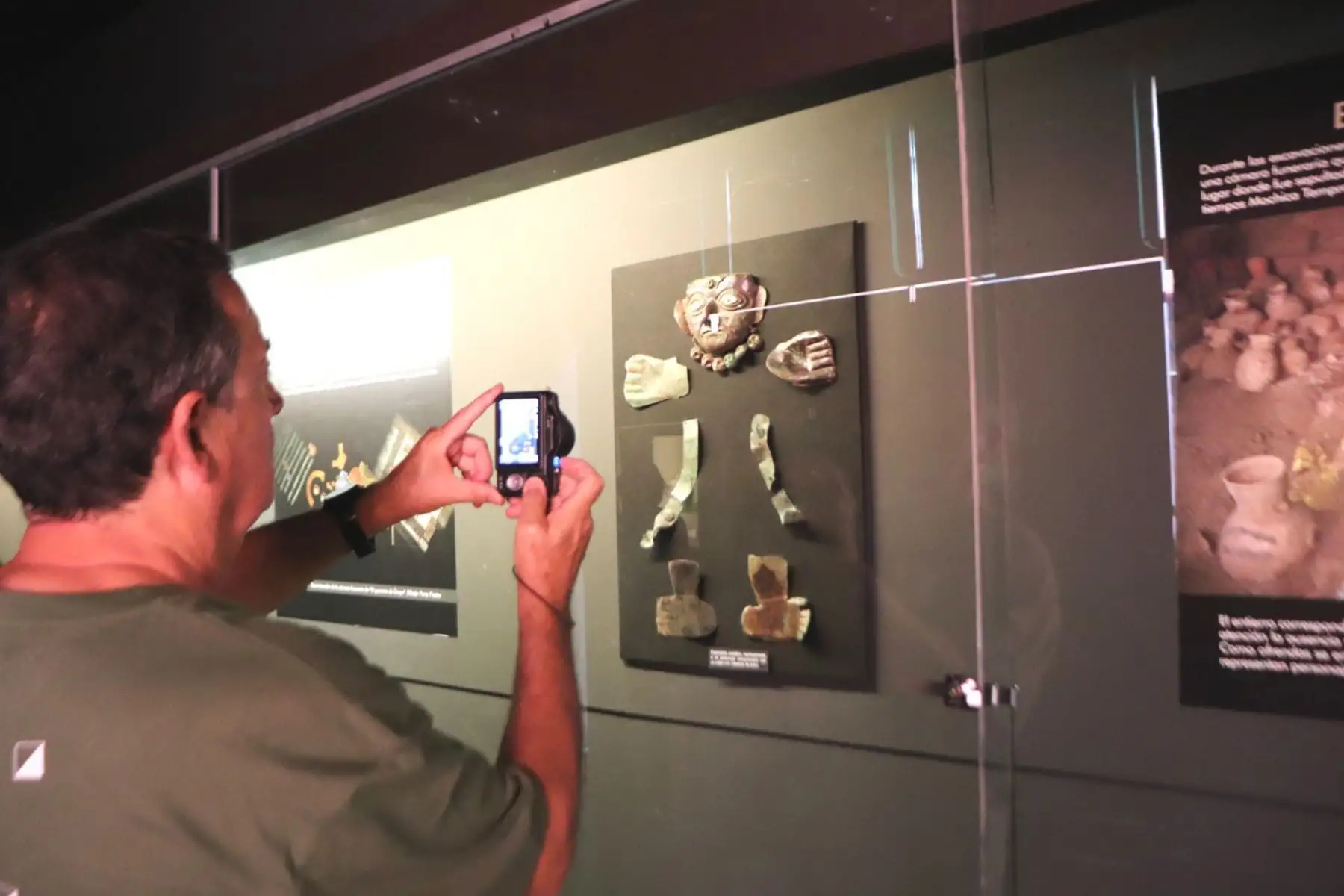 Por primera vez, el museo Tumbas Reales de Sipán, ubicado en la ciudad de Lambayeque presenta en su exposición temporal la Tumba de la Mujer con el Huaco Erótico, excavada con todo un contexto ceremonial en el complejo arqueológico de Úcupe. Foto: ANDINA/ Difusión