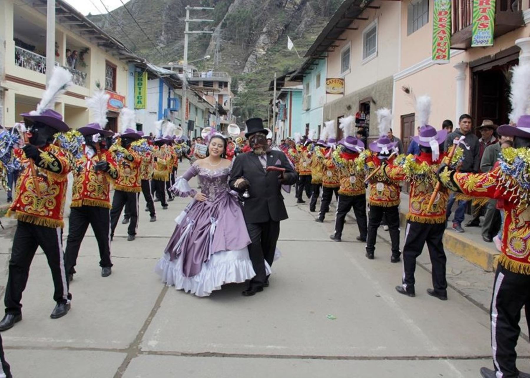 La danza Los Negritos de Huallanca fue declarada Patrimonio Cultural de la Nación por el Ministerio de Cultura. Foto cortesía: Casa Cultural Shancayán Huaraz/Facebook