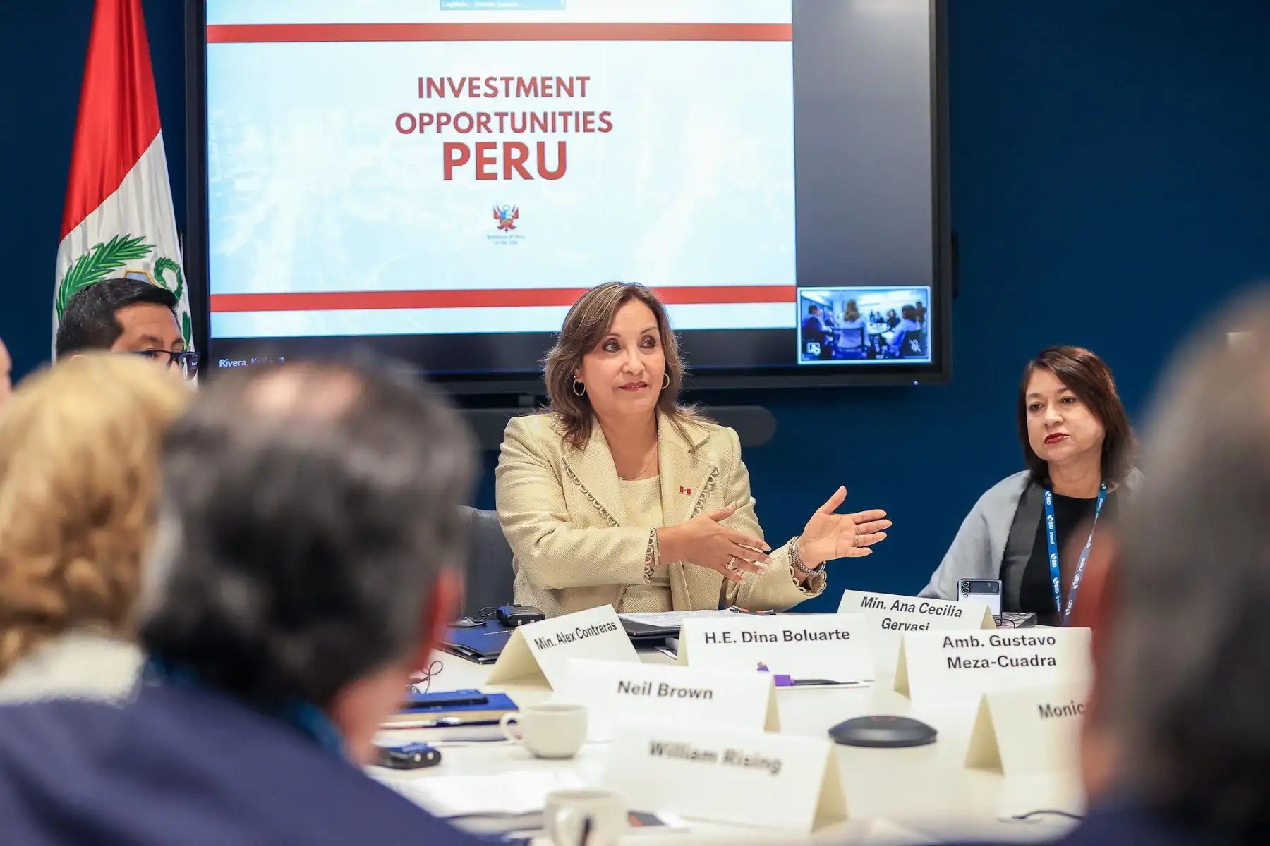 La presidenta Dina Boluarte se reunió con empresarios de la Cámara de Comercio de los Estados Unidos en la sede del BID. Foto: ANDINA/ Prensa Presidencia