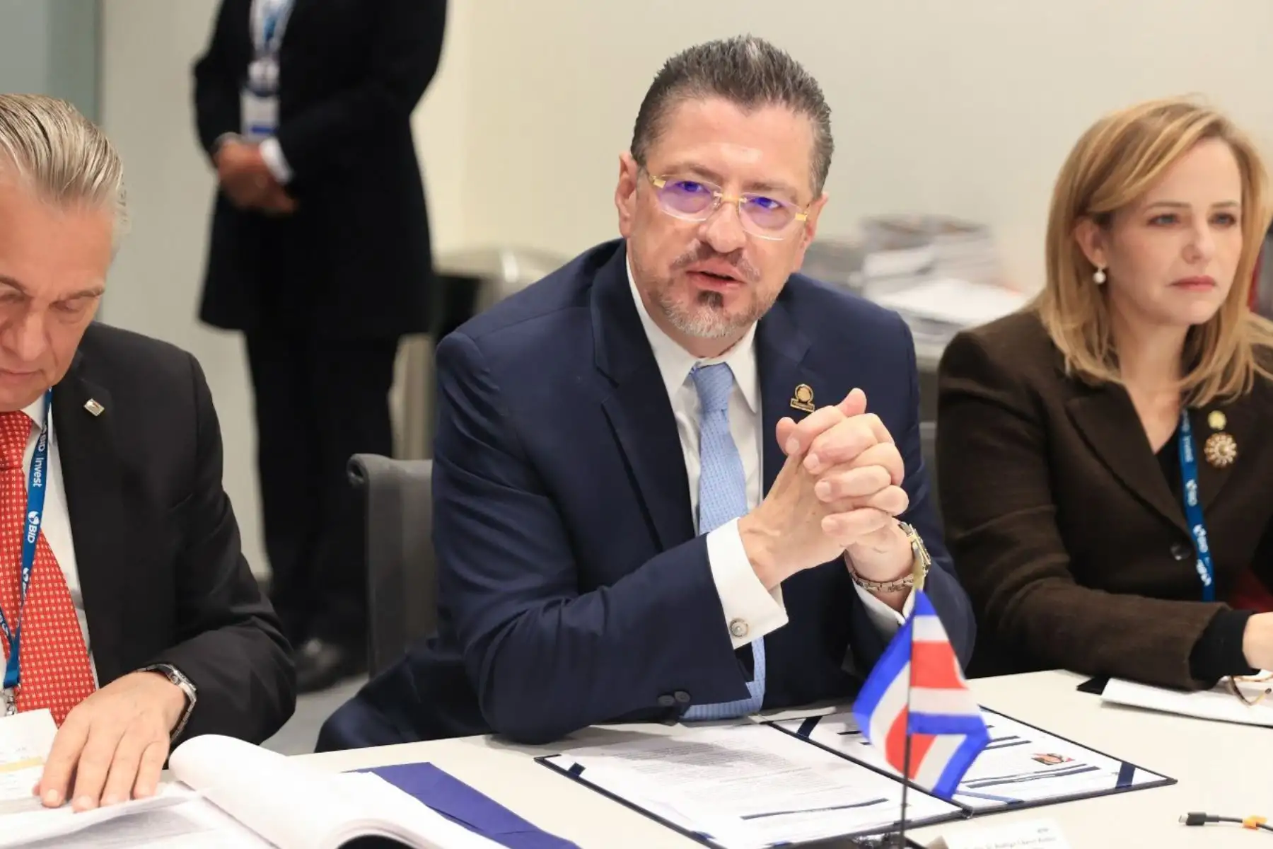 La mandataria Dina Boluarte y su homólogo de Costa Rica, Rodrigo Chaves, sostuvieron una reunión en la que se comprometieron a fortalecer  las relaciones bilaterales. Chaves destacó que el Perú es uno de los países. Foto: ANDINA/ Prensa Presidencia