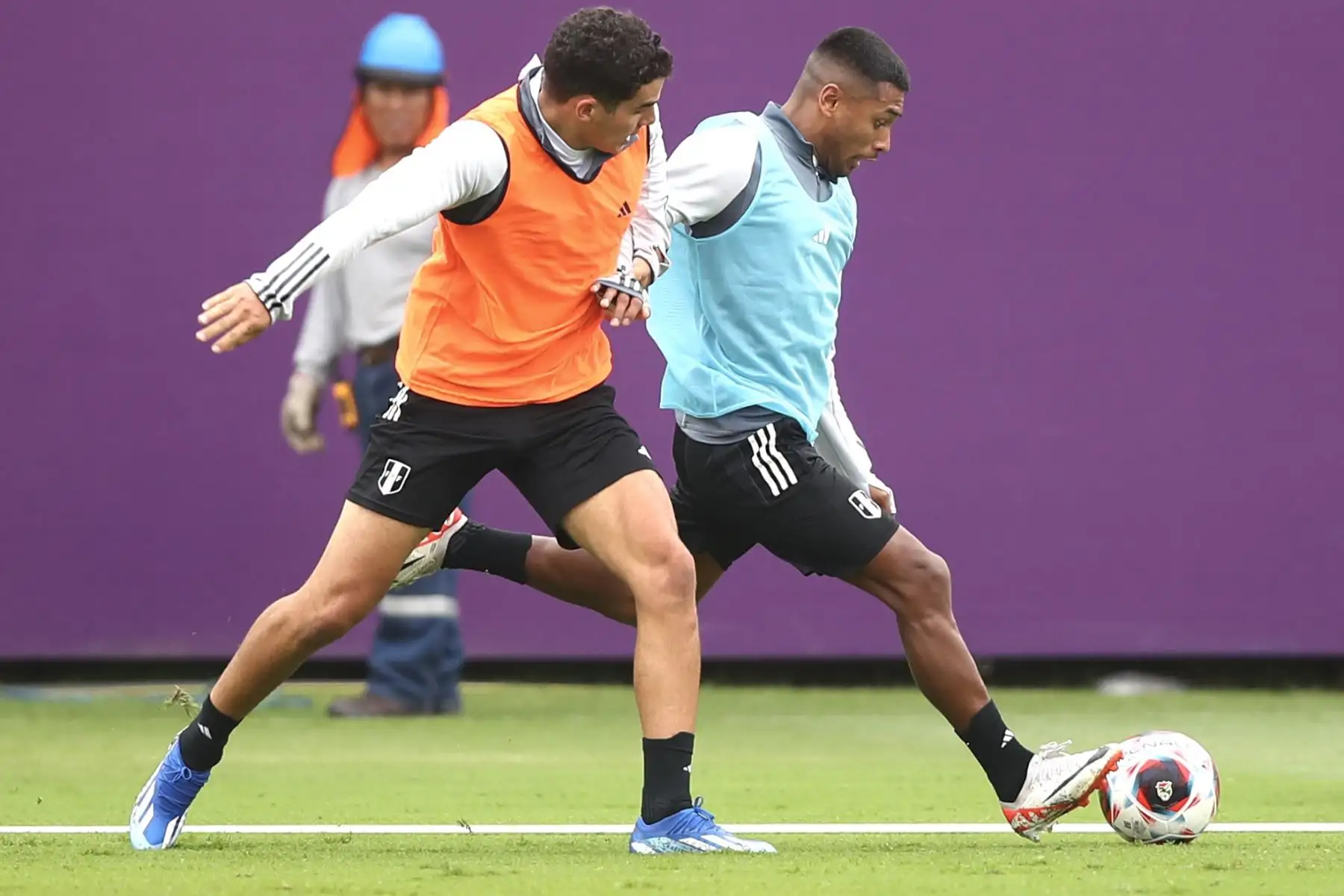 Jugadores de la Selección Peruana de Fútbol continúan con sus entrenamientos en la Videna de San Luis con miras a sus próximos partidos de Eliminatorias rumbo al Mundial de Fútbol 2026. Foto: FPF
