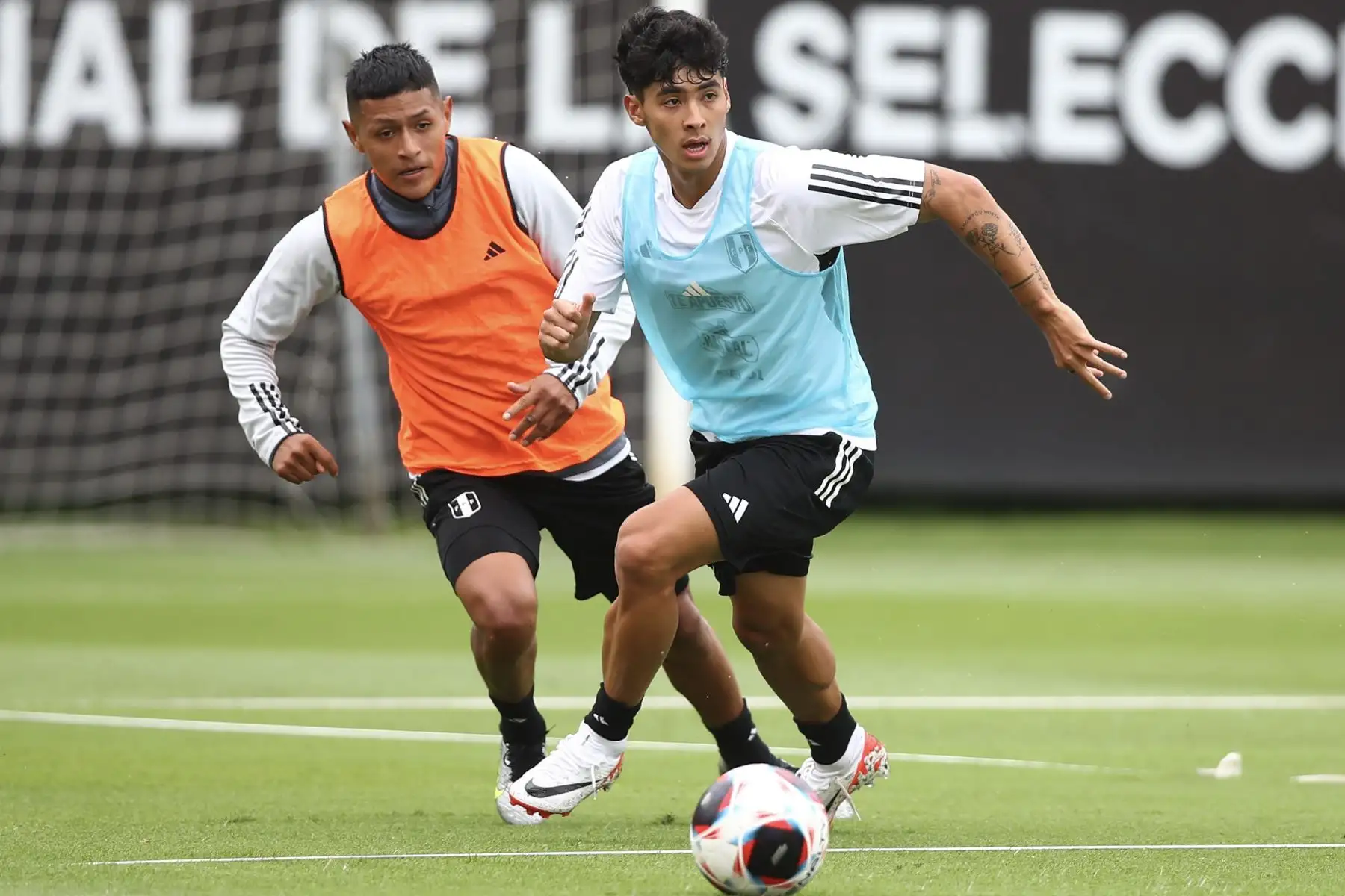 Jugadores de la Selección Peruana de Fútbol continúan con sus entrenamientos en la Videna de San Luis con miras a sus próximos partidos de Eliminatorias rumbo al Mundial de Fútbol 2026. Foto: FPF