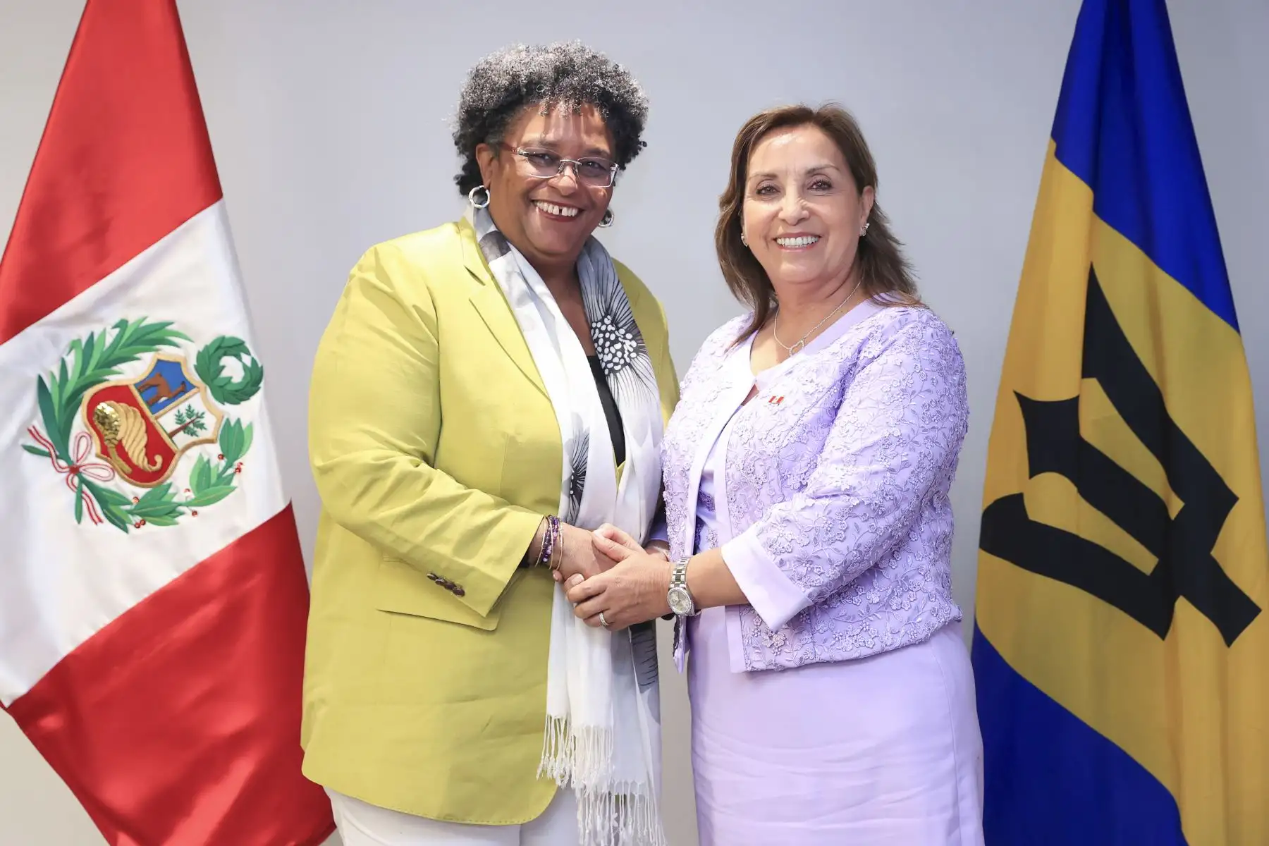 Presidenta de la república, Dina Boluarte, sostuvo una reunión con la primera ministra de Barbados, Mia Mottley. Foto: ANDINA/Prensa  Presidencia