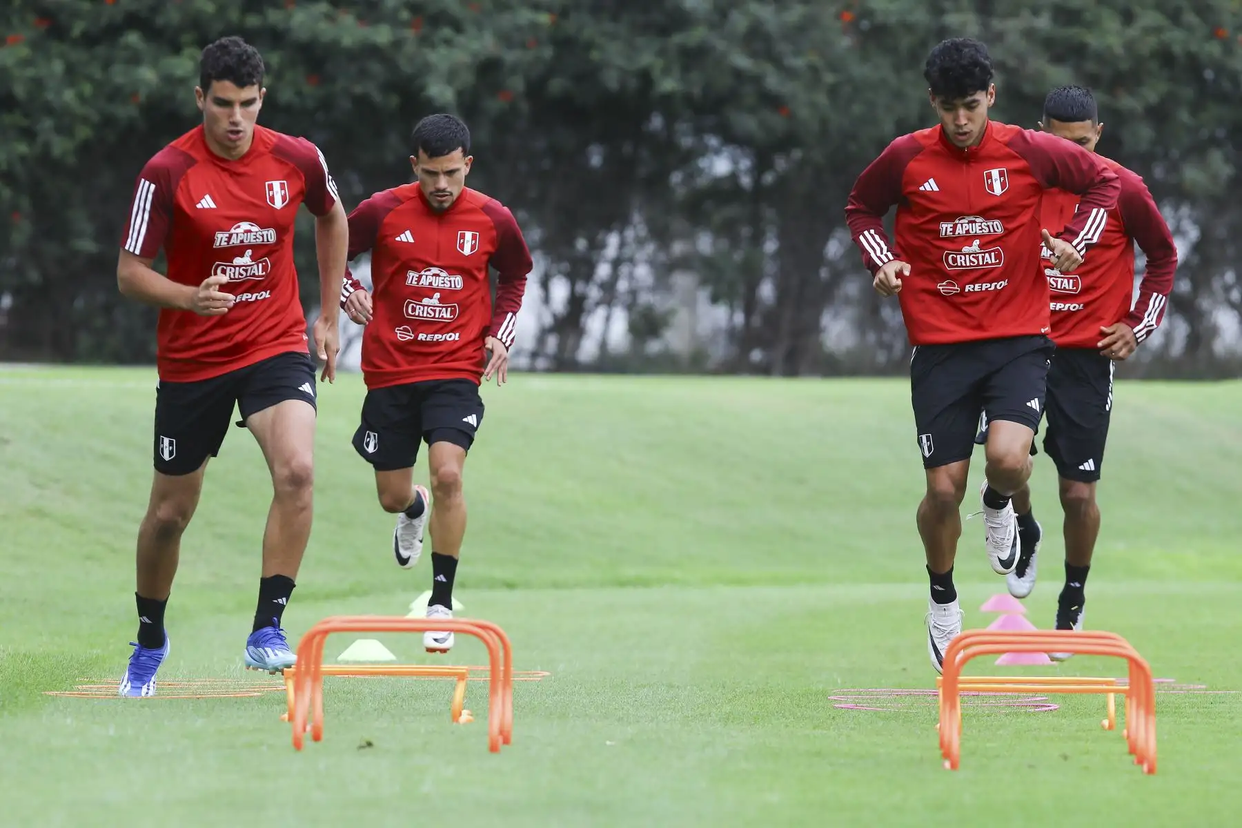 Jugadores de la Selección Peruana de Fútbol continúan con sus entrenamientos en la Videna de San Luis con miras a sus próximos partidos de Eliminatorias rumbo al Mundial de Fútbol 2026. Foto: FPF