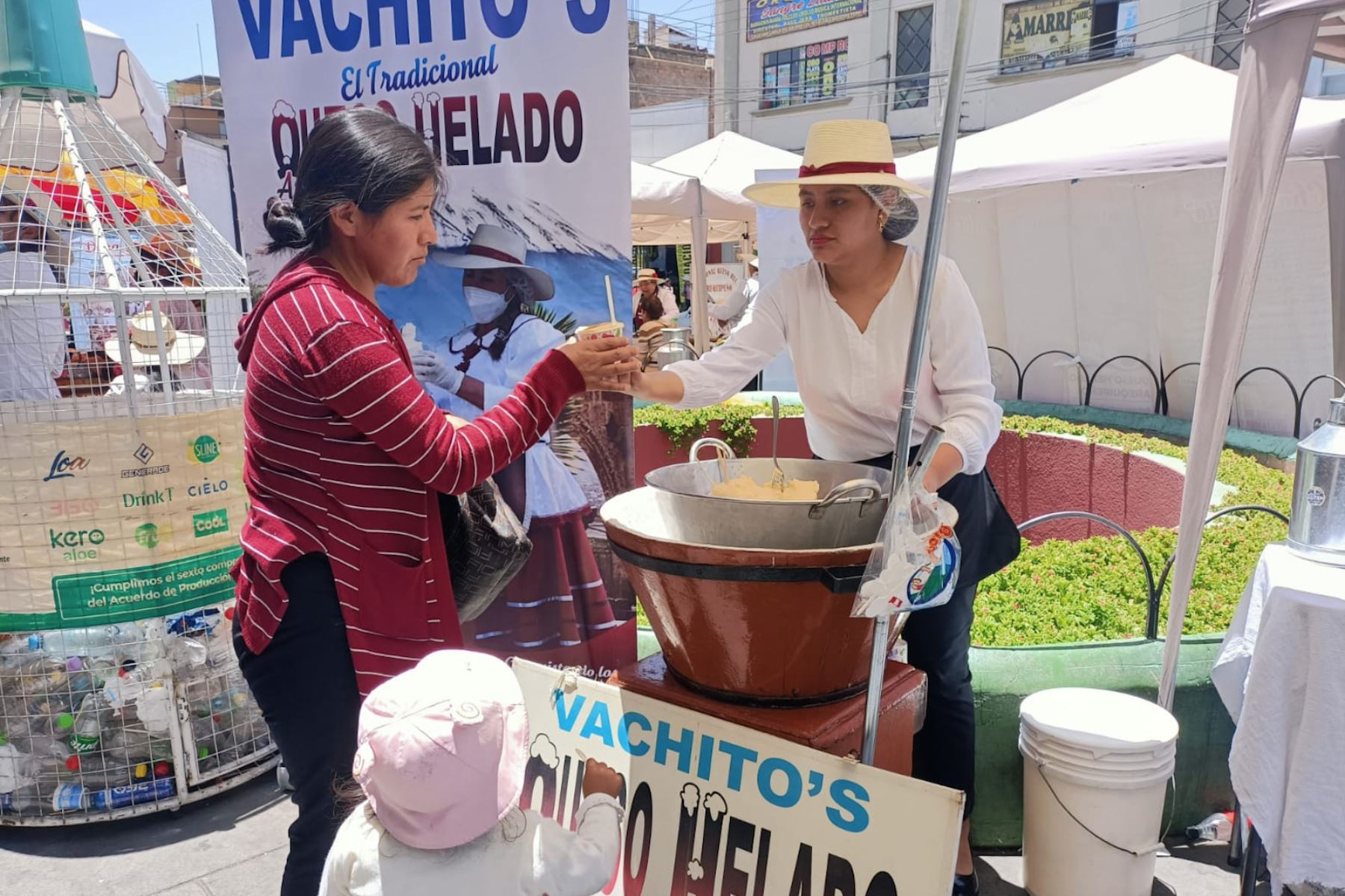 En el mercado de San Camilo se desarrolló el Festival del Queso Helado Arequipeño. Foto: ANDINA/Difusión