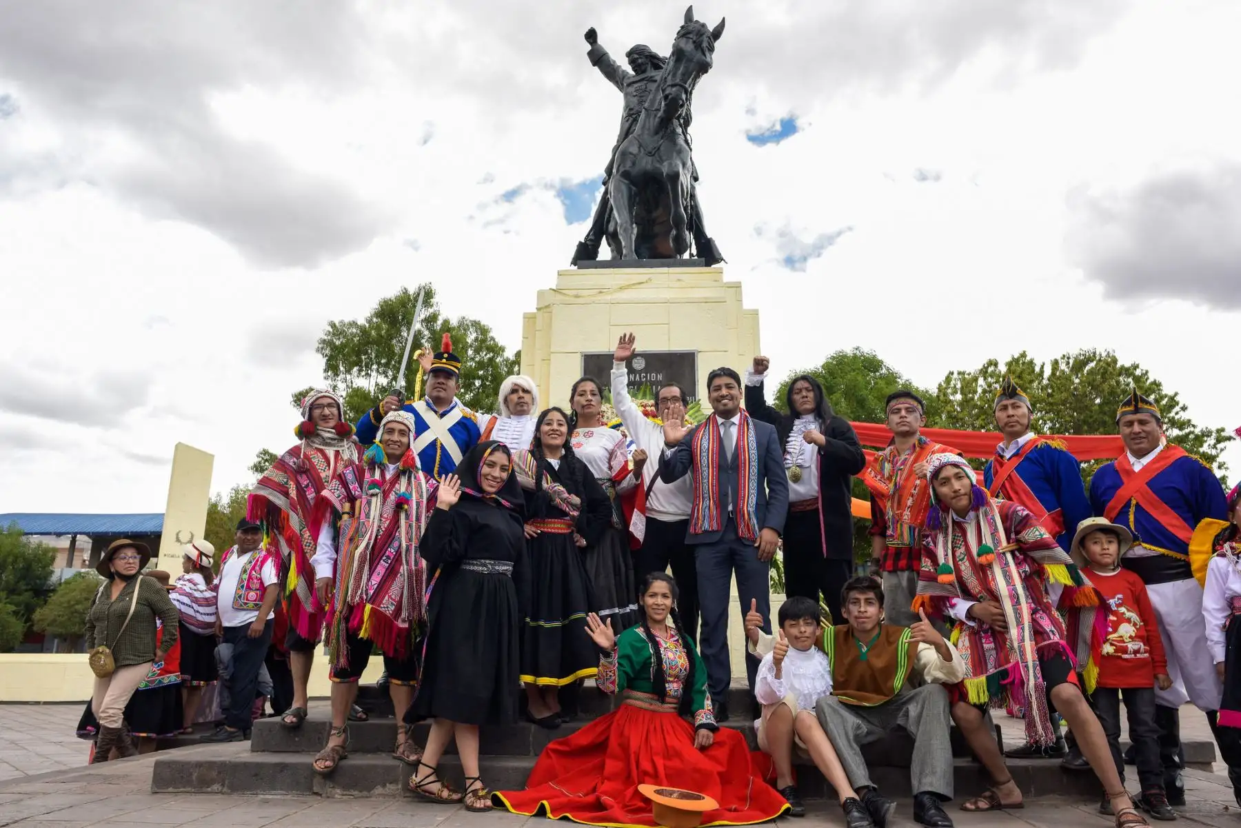 Las provincias y los distritos tupacamaristas de Cusco conmemoraron el aniversario 243 del histórico levantamiento de Túpac Amaru II y Micaela Bastidas contra la dominación española.
Foto: Bicentenario 2024