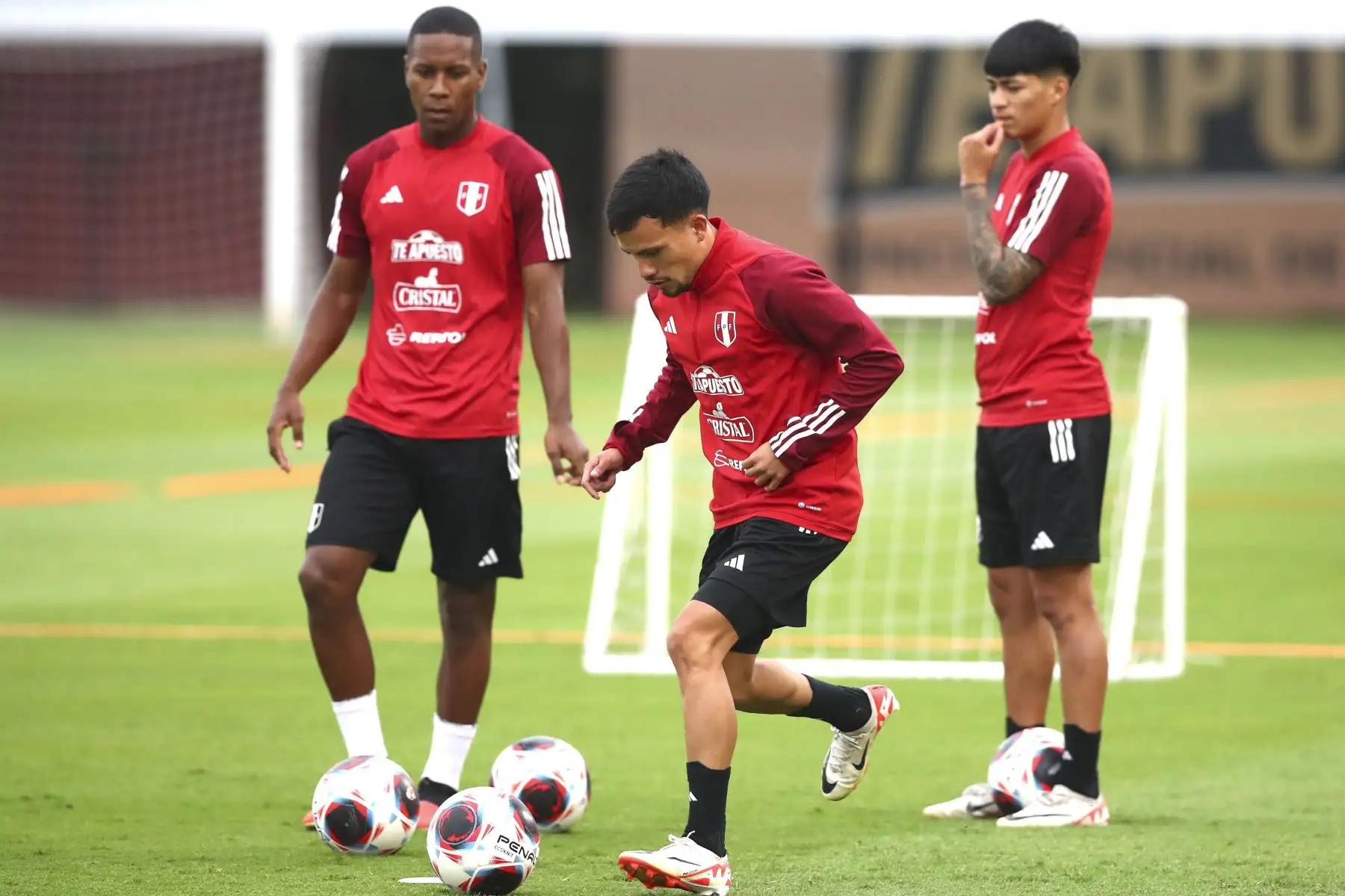 Jugadores de la Selección Peruana de Fútbol volvieron a las prácticas en el complejo de entrenamiento en la videna  de San Luis. Foto: FPF