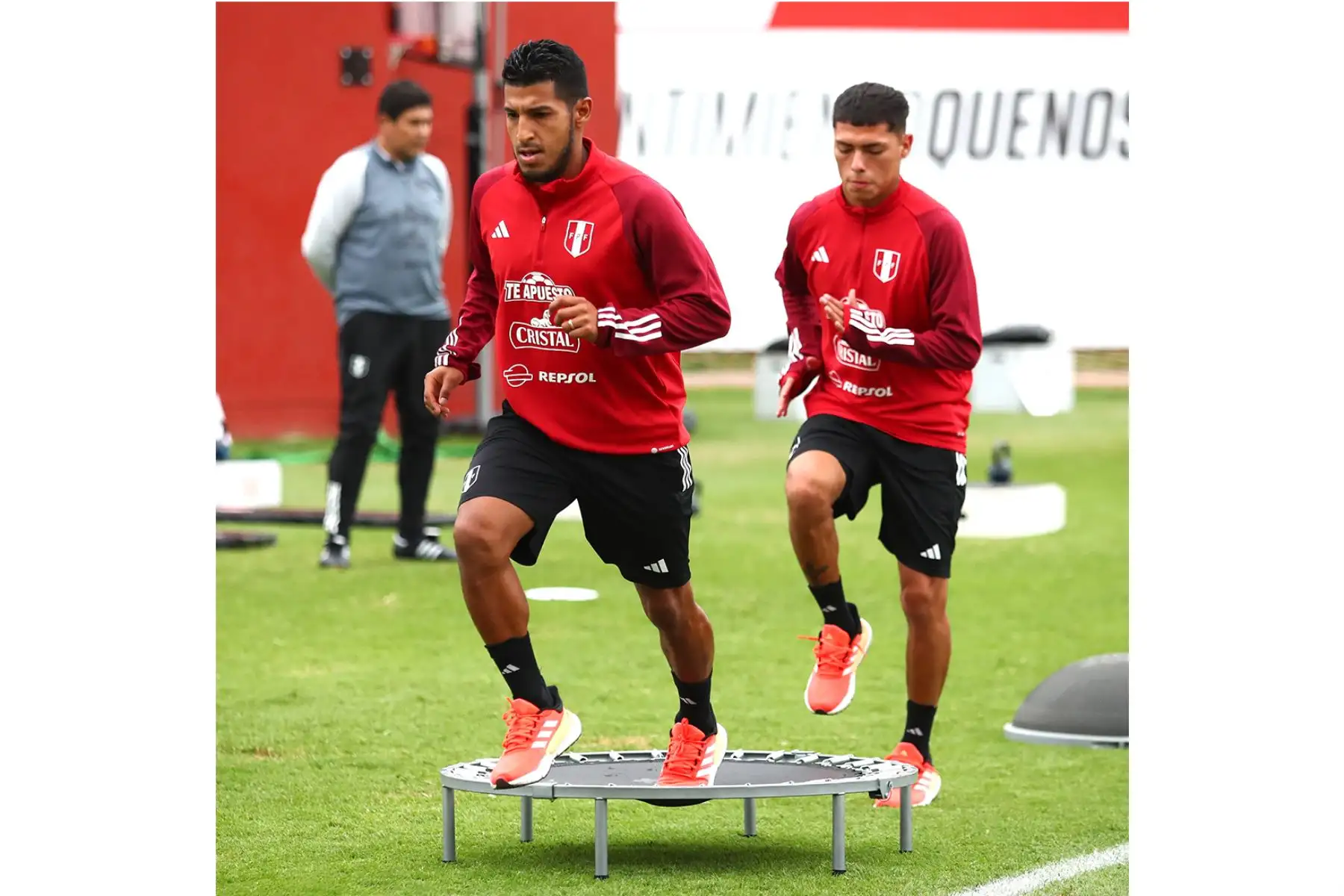 Jugadores de la Selección Peruana de Fútbol volvieron a las prácticas en el complejo de entrenamiento en la videna  de San Luis. Foto: FPF