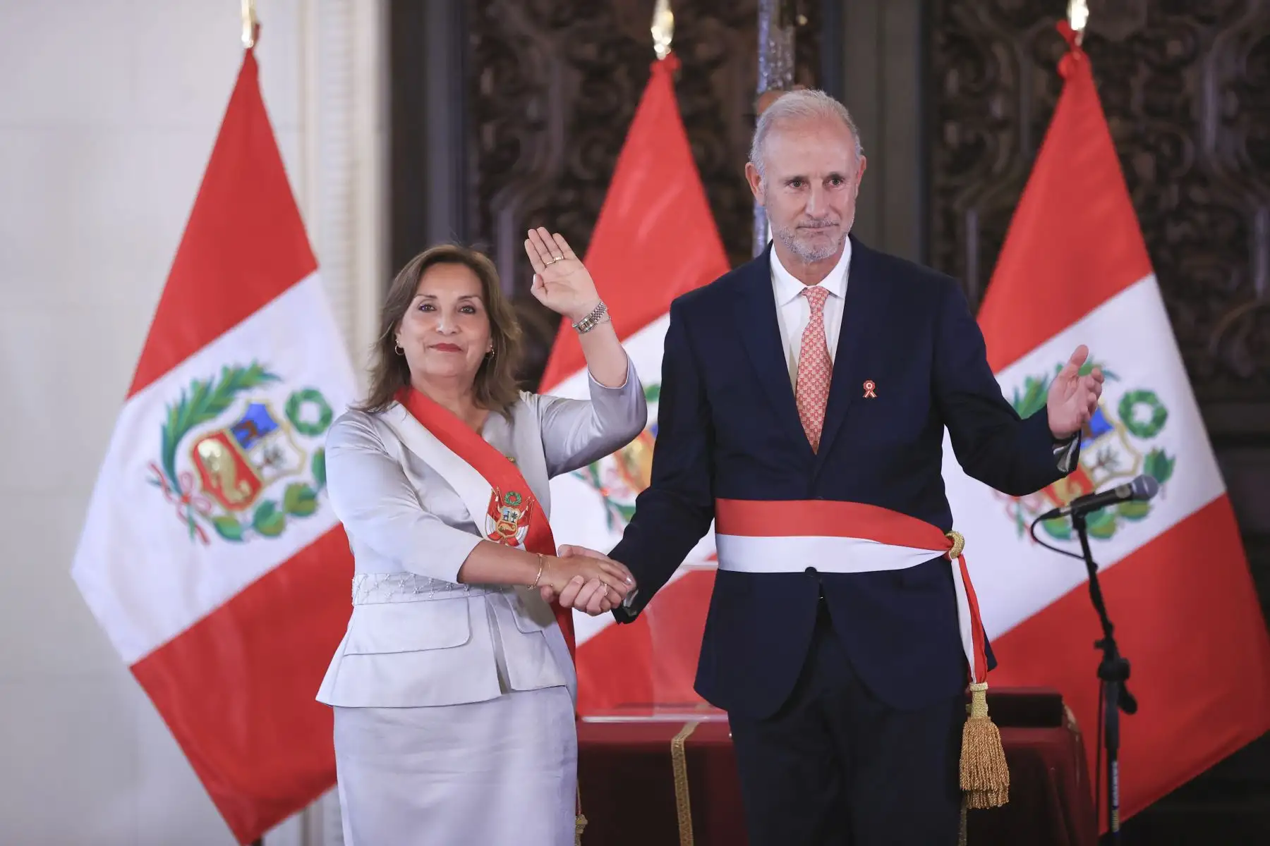 La presidenta de la república, Dina Boluarte, tomó juramento al internacionalista y politólogo Javier González-Olaechea Franco como nuevo ministro de Relaciones Exteriores, en ceremonia realizada en Palacio de Gobierno.
Foto: ANDINA/Presidencia Perú