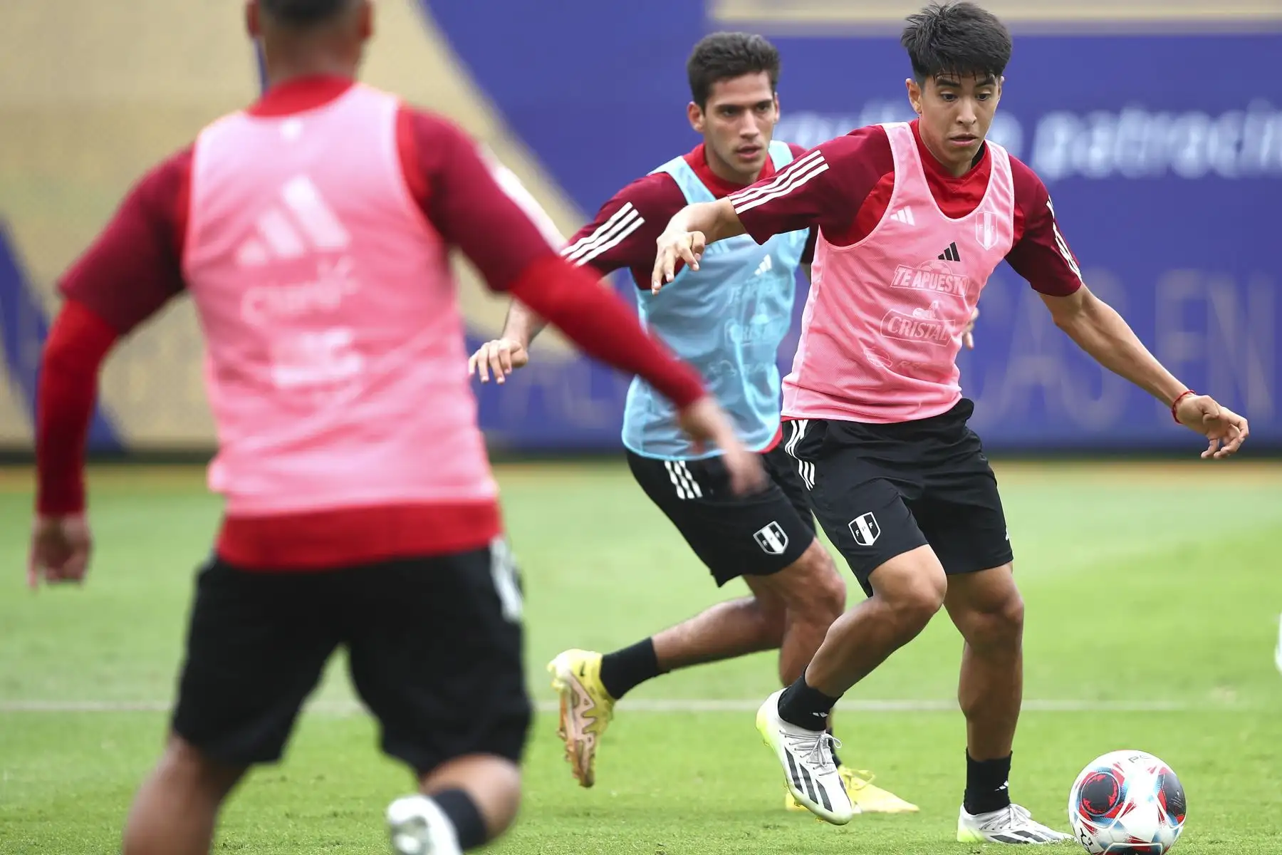 Jugadores de la Selección Peruana de Fútbol volvieron a las prácticas en el complejo de entrenamiento en la videna de San Luis. Foto: FPF