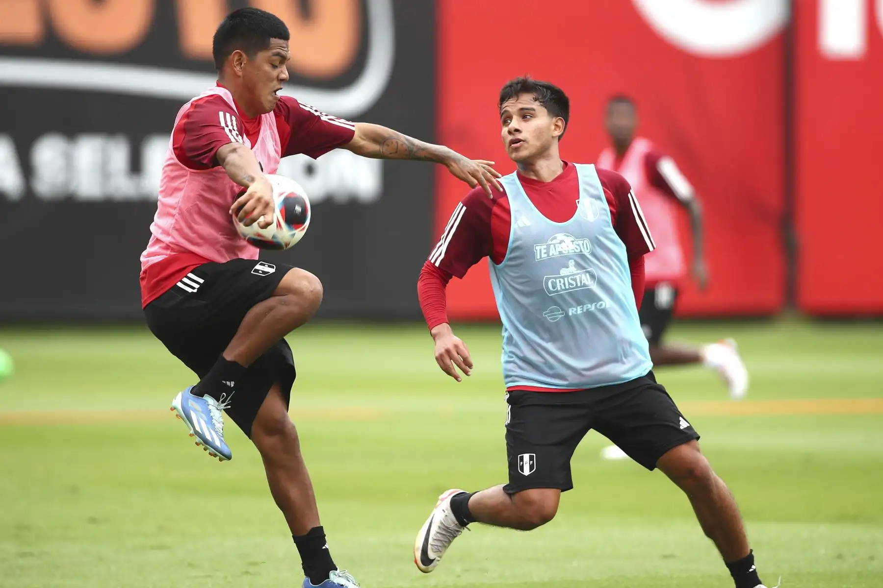 Jugadores de la Selección Peruana de Fútbol volvieron a las prácticas en el complejo de entrenamiento en la videna de San Luis. Foto: FPF