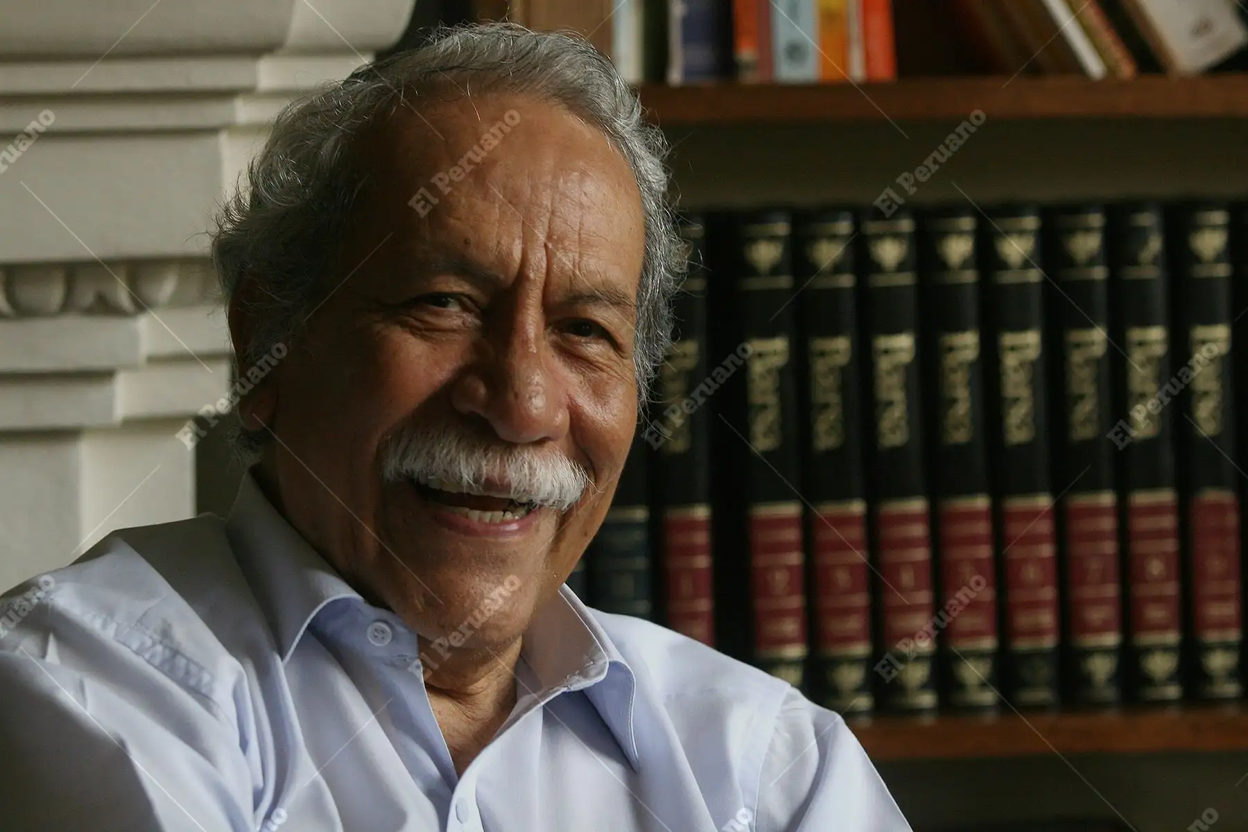 Lima - 16 diciembre 2010 / Luis Guillermo Lumbreras, destacado arqueólogo, antropólogo y educador sanmarquino. Foto: Diario Oficial El Peruano / Rubén Grandez
