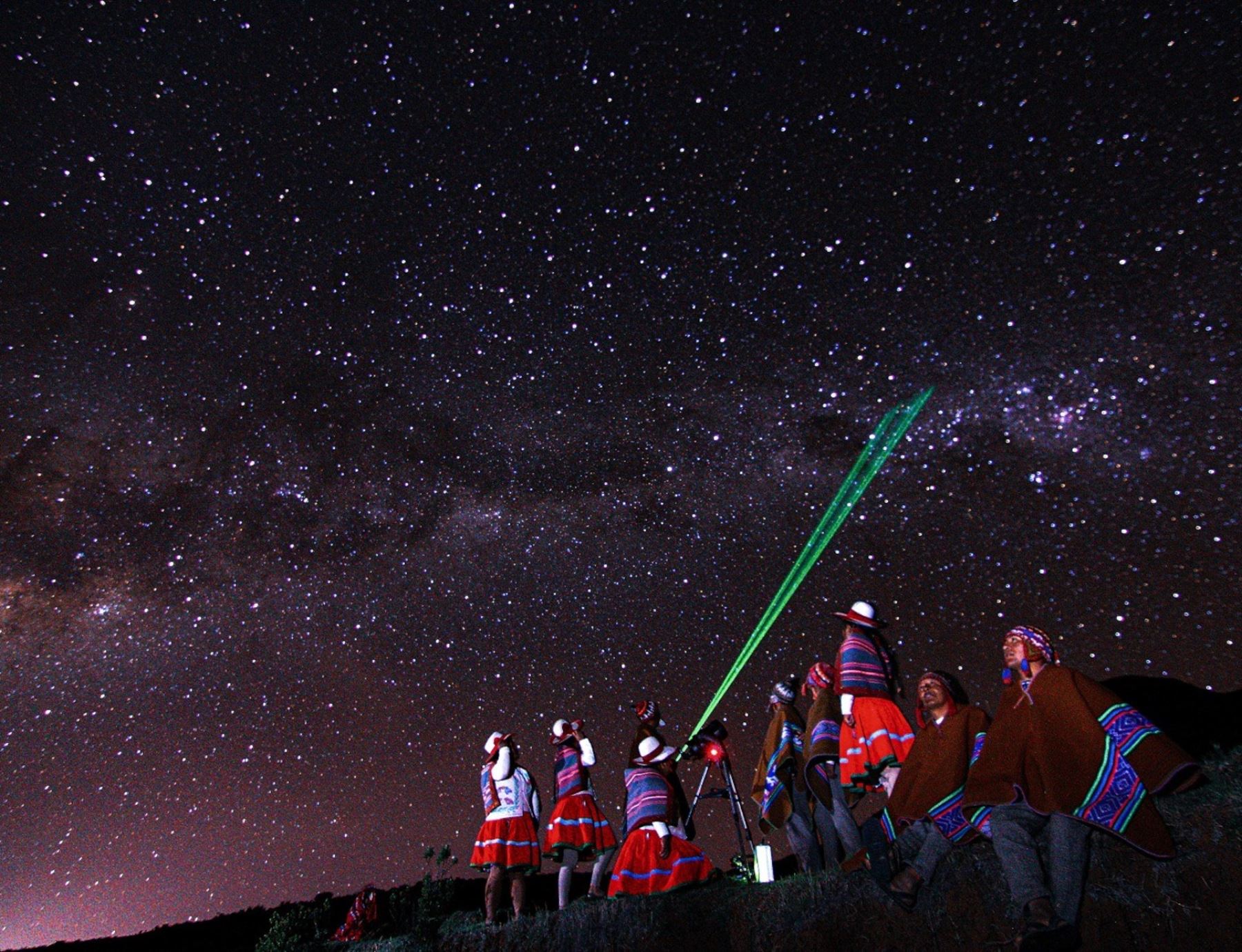 El astroturismo, es el novedoso segmento de turismo que busca posicionar a las comunidades campesinas de la región Cusco. Foto cortesía: Domingo Atao / Kallpa Travel