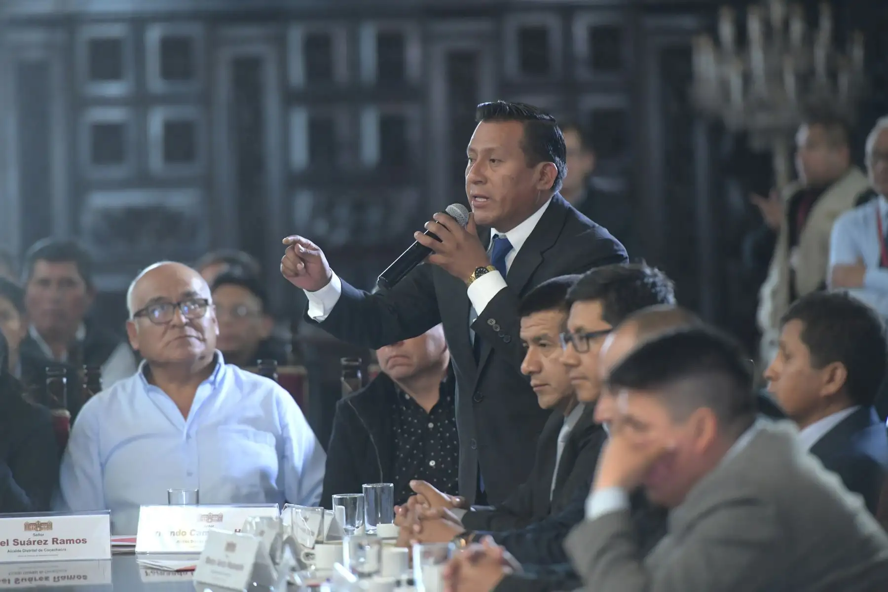 Presidenta Dina Boluarte se reunió con el gobernador regional de Arequipa y alcaldes de la región. Foto: ANDINA/ Prensa Presidencia