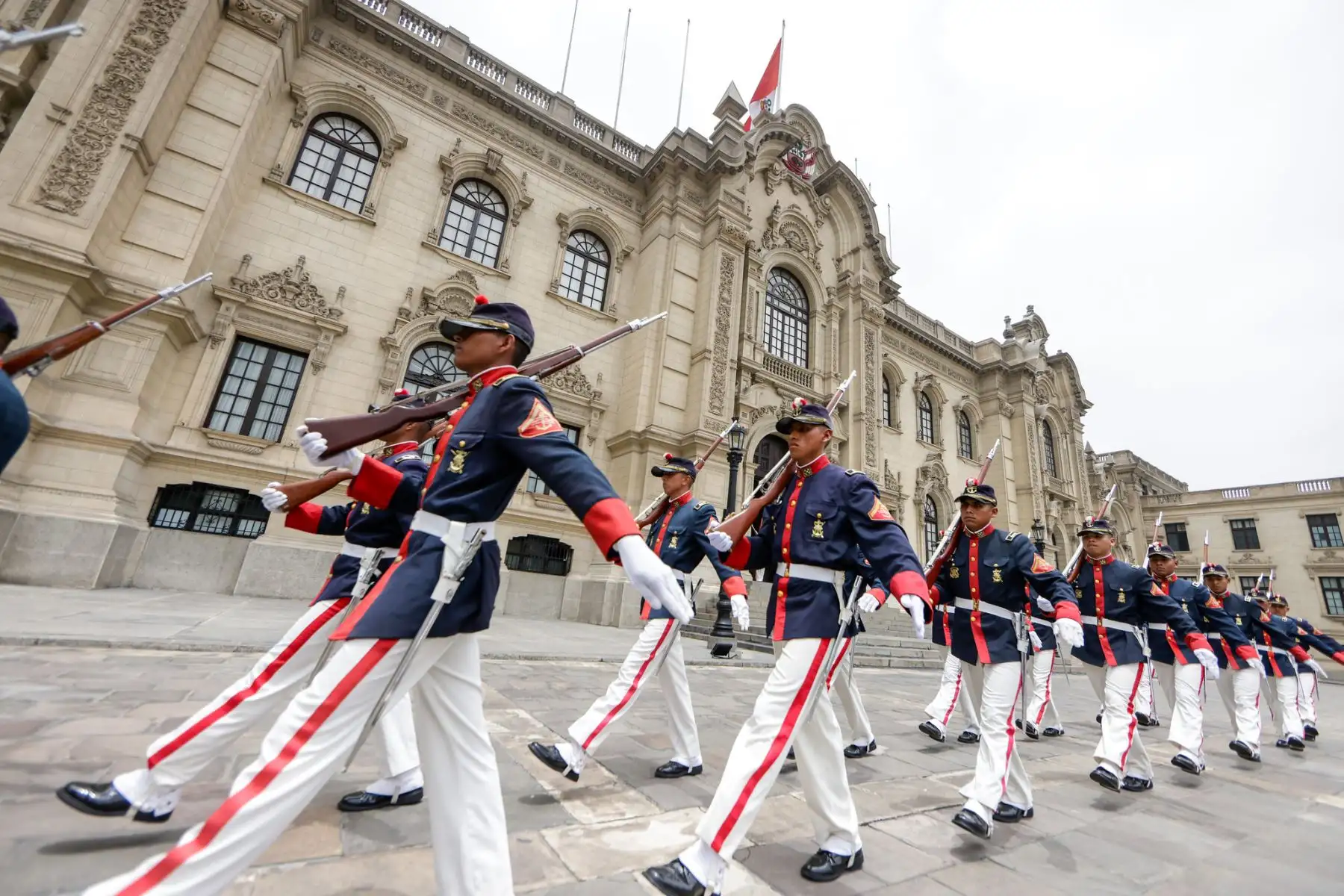 Tradicional cambio de guardia en Palacio de Gobierno.
Foto: ANDINA/Prensa Presidencia