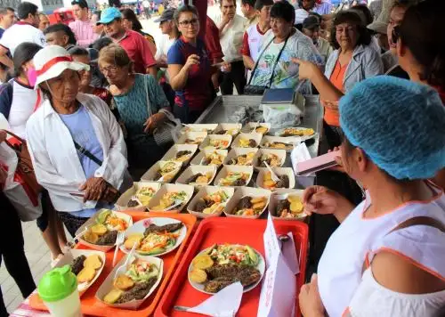 El Gobierno Regional de San Martín lanzó el Proyecto Trucha en feria gastronómica realizada en Moyobamba para promover el consumo de esta especie.