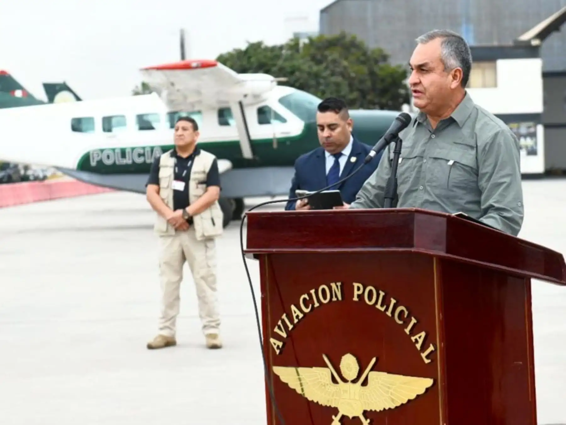 Ministro del Interior, Vicente Romero, participa en la demostración de fuerzas del Grupo Especial contra el Crimen Organizado Grecco de la PNP, ante eventual secuestro de un ciudadano. Foto: Mininter