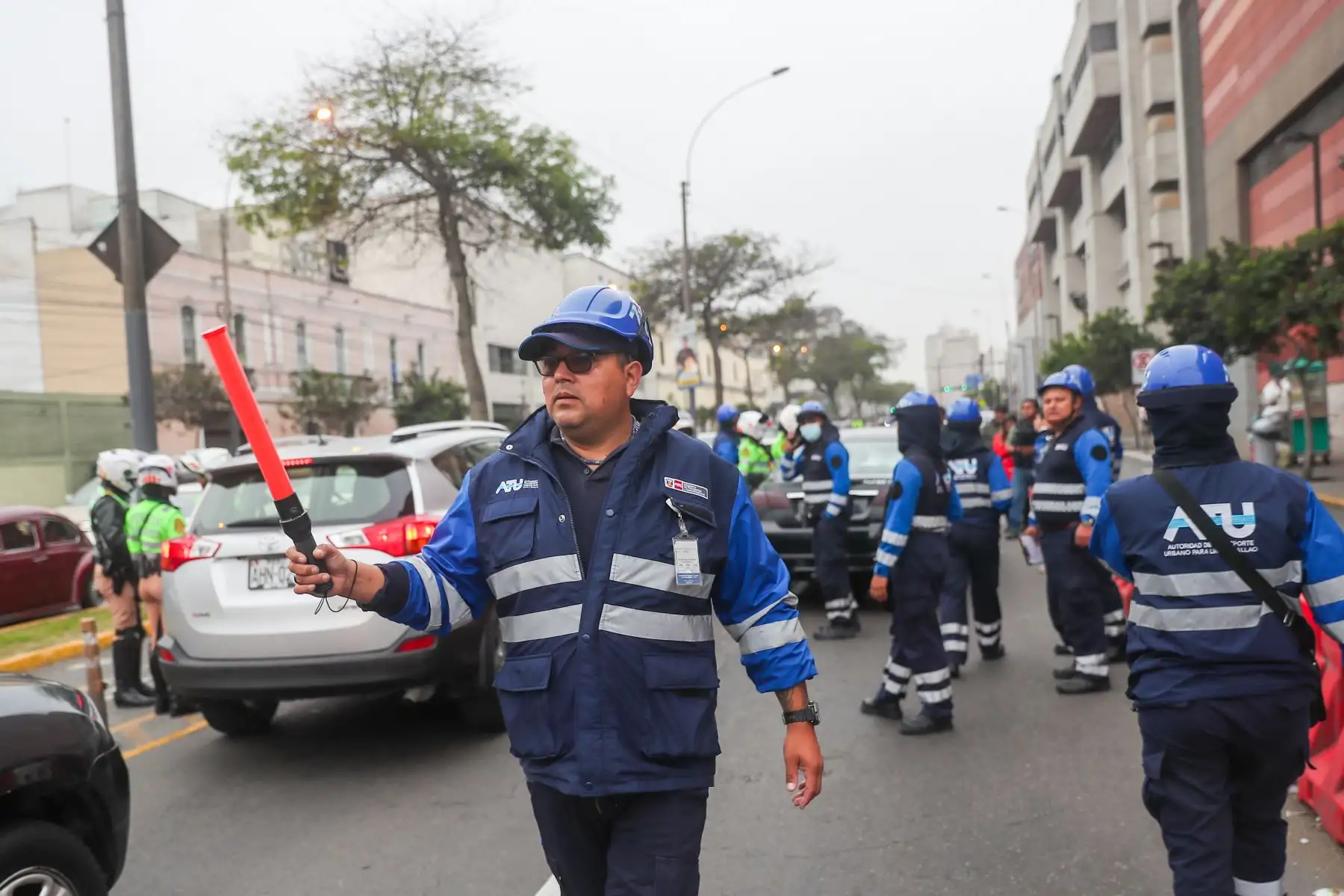Estas acciones inopinadas se dan con el fin de reducir el número de servicios de transporte informal.
Foto: ANDINA/Ricardo Cuba