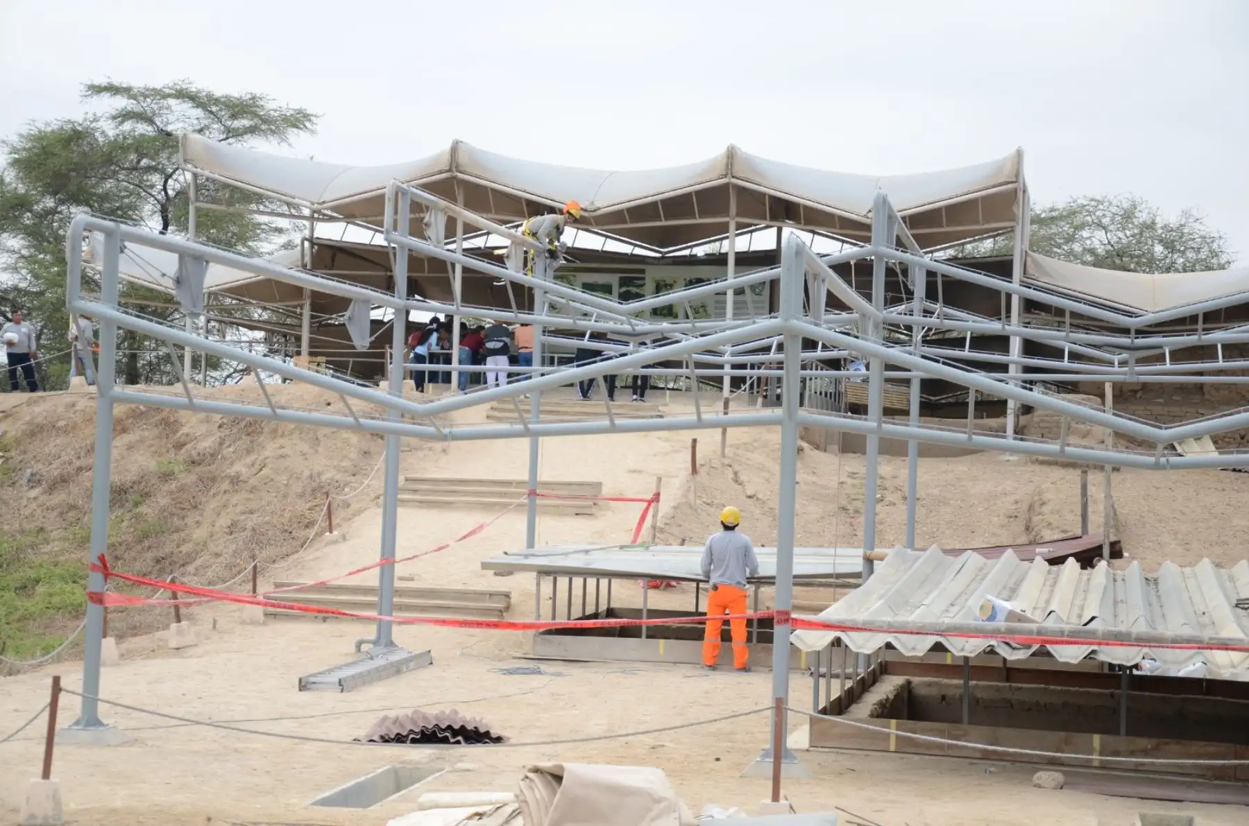Lambayeque inició los trabajos para proteger la plataforma funeraria del Señor de Sipán, lugar donde se efectuó uno de los hallazgos arqueológicos de Perú con el descubrimiento de la tumba del gobernante moche.