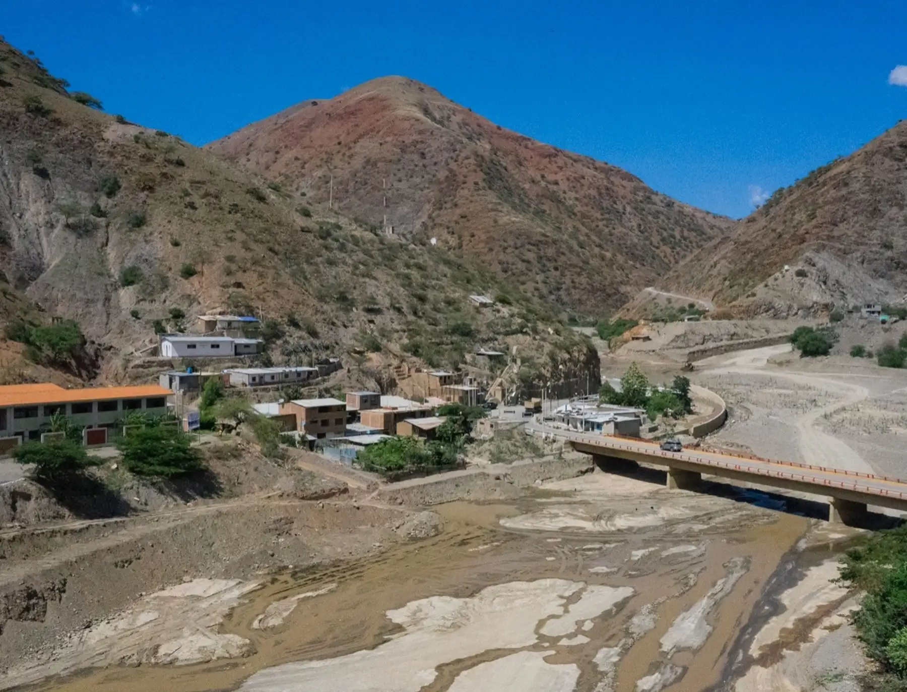 El Gobierno Regional Piura acelera los trabajos de prevención en las quebradas ubicadas en el distrito de Huarmaca, para evitar que provoquen daños a causa de las lluvias intensas por la presencia del Fenómeno de El Niño. Foto: ANDINA/difusión.