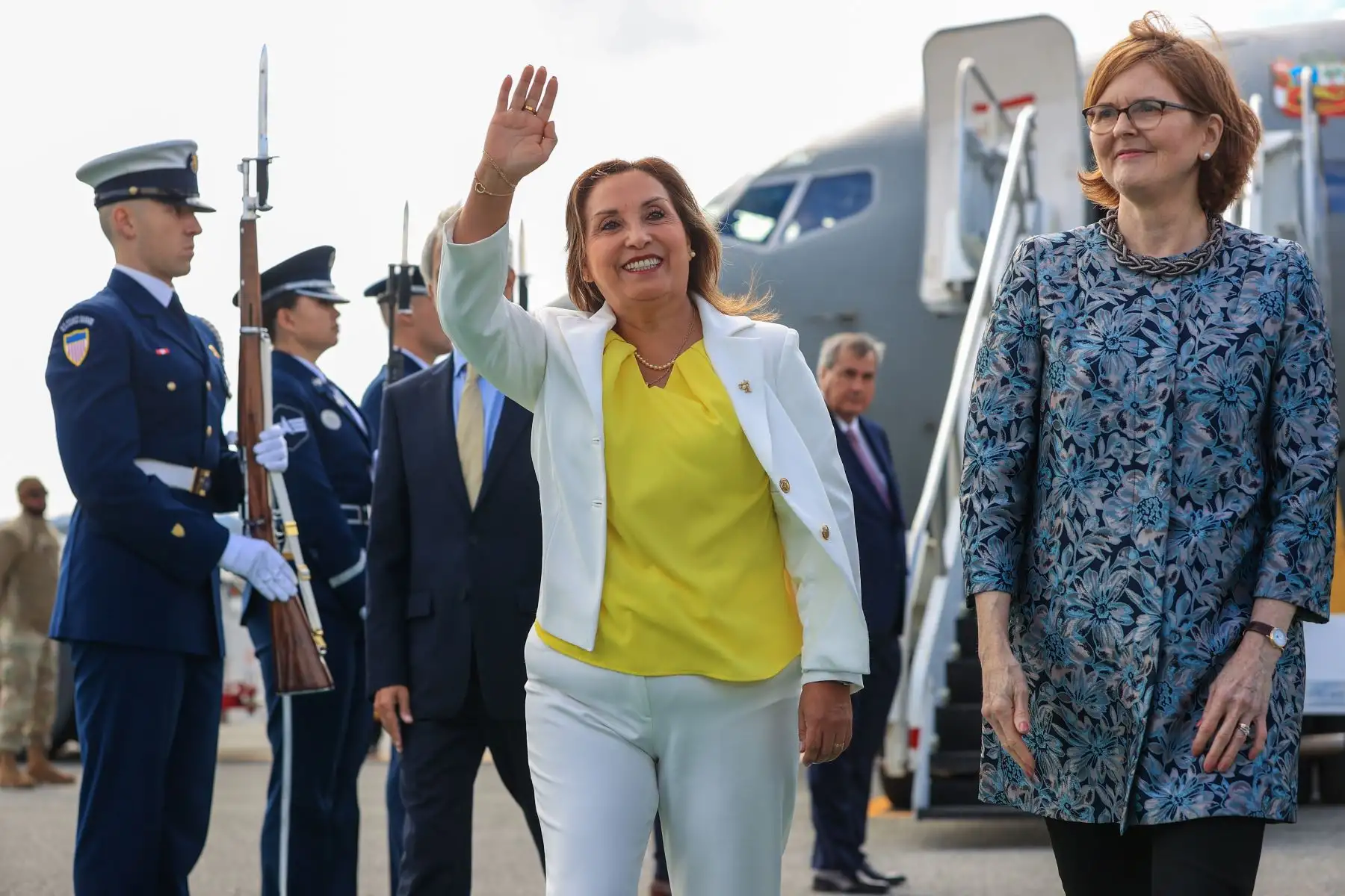 Presidenta de la república, Dina Boluarte, llega a San Francisco, Estados Unidos, para participar en la Semana de Líderes Económicos de APEC. Foto: ANDINA/ Prensa Presidencia