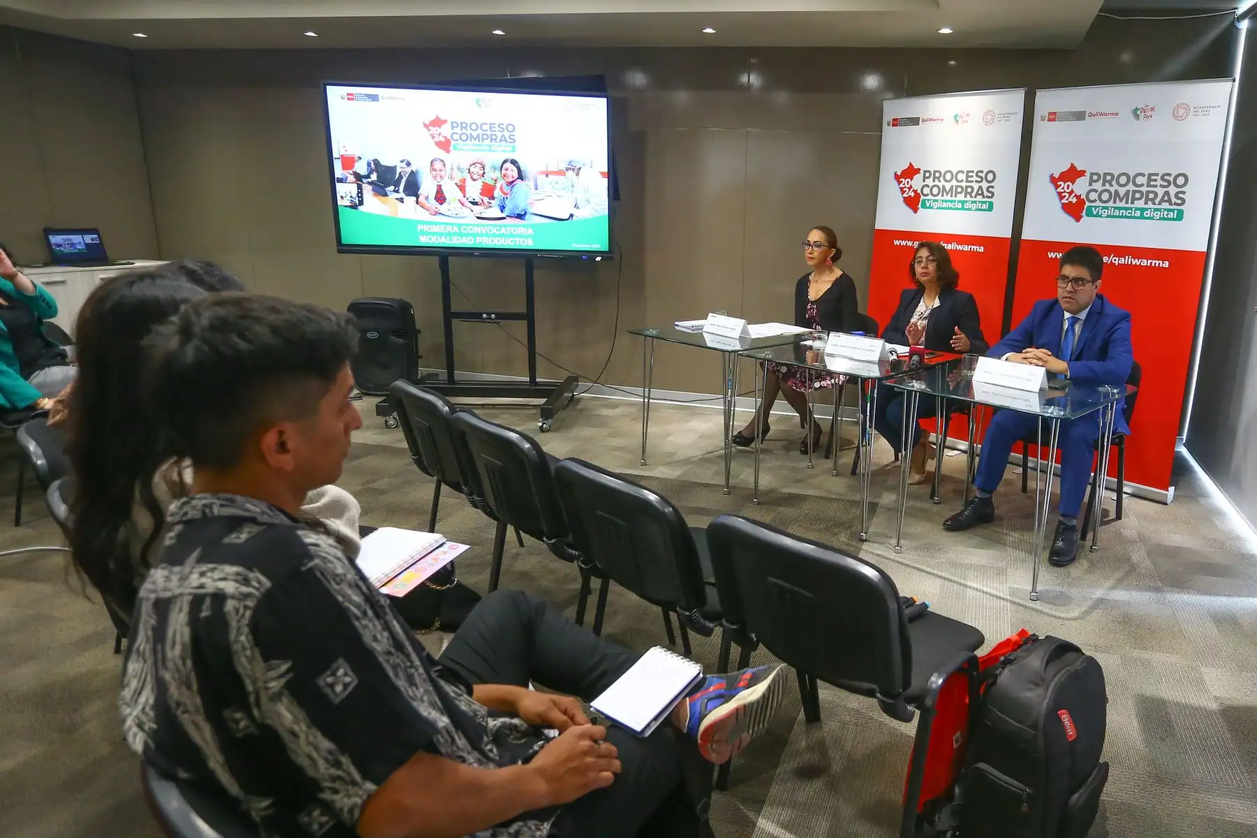 La Directora Ejecutiva del Programa Nacional de Alimentación Escolar Qali Warma, María Monica Moreno, del Ministerio de Desarrollo e Inclusión Social (Midis), ofreció el día de hoy una conferencia de prensa para presentar la primera convocatoria del Proceso de Compras Electrónico 2024; con la cual, se busca garantizar la atención del servicio alimentario escolar desde el primer día de clases del próximo año lectivo 2024.
Foto: ANDINA/Eddy Ramos