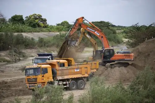 ANDINA/Difusión. El Niño: ANA trabajará a doble jornada para reforzar trabajos de descolmatación y limpieza