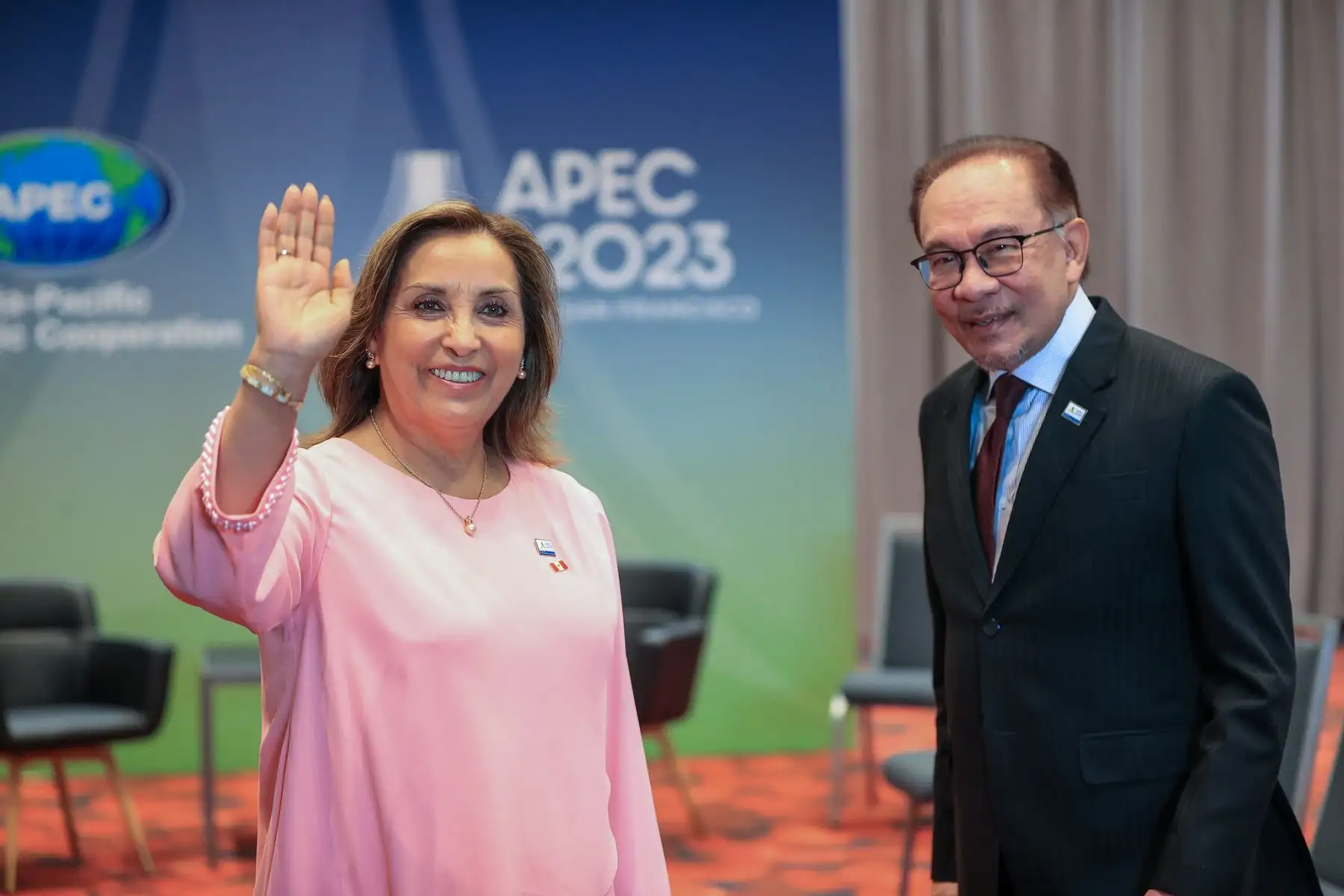 La presidenta Dina Boluarte y el primer ministro de Malasia, Anwar Ibrahim, sostuvieron una reunión bilateral en el marco de la APEC 2023. Foto: ANDINA/ Prensa Presidencia