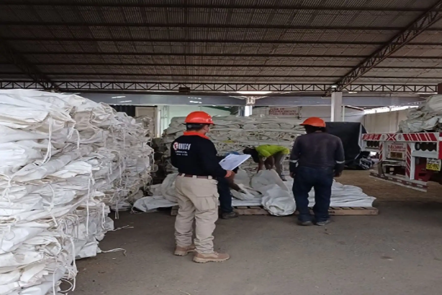 ANDINA/Difusión. El Niño: almacenes adelantados tienen al 100% sus capacidades con Bienes de Ayuda