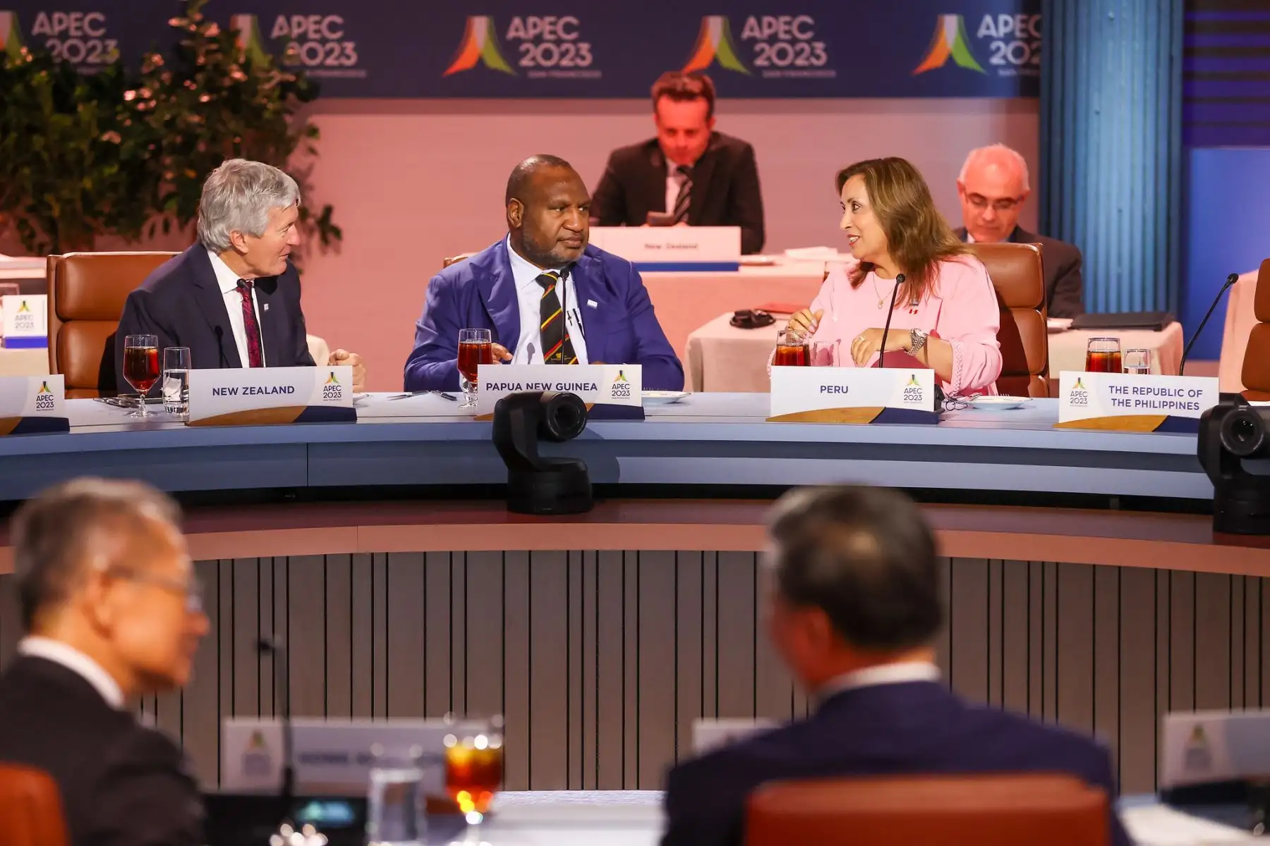 La presidenta de la República, Dina Boluarte, participó en el almuerzo de trabajo de los Líderes del Foro de Cooperación Económica Asia-Pacífico APEC 2023 en Estados Unidos. Foto: ANDINA/Presidencia