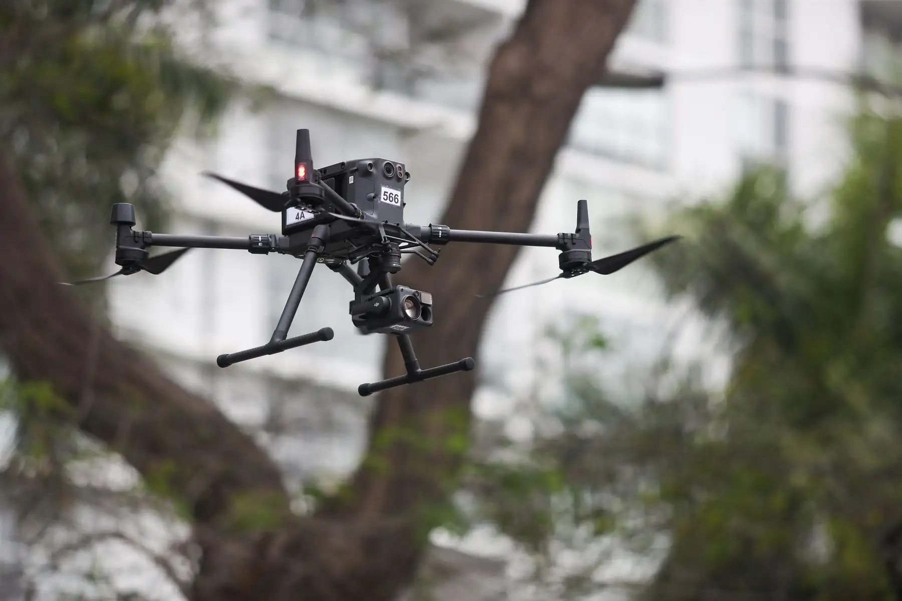 La Fuerza Aérea del Perú (FAP) organiza, en alianza con la Asociación Nacional de Drones (ASDRON), la exposición internacional Drone Tech 2023, que permitirá que los asistentes puedan ver demostraciones de vuelos de drones y aeromodelismo.
Foto: ANDINA/Ricardo Cuba