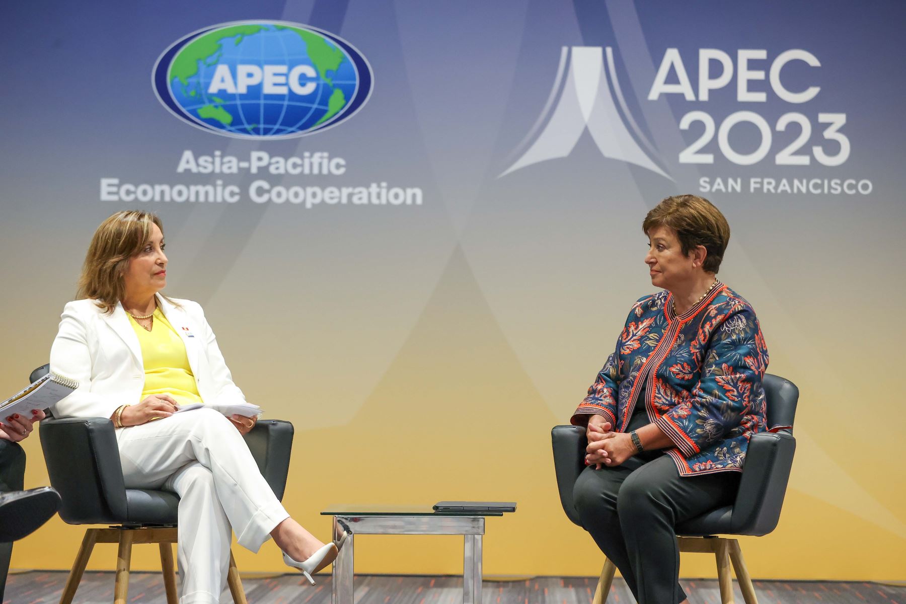 La presidenta Dina Boluarte sostuvo una reunión con la directora del Fondo Monetario Internacional (FMI), Kristalina Georgieva, en el marco del Foro de Cooperación Económica Asia-Pacífico (APEC) en la ciudad de San Francisco, Estados Unidos.
Foto: ANDINA/Presidencia Perú